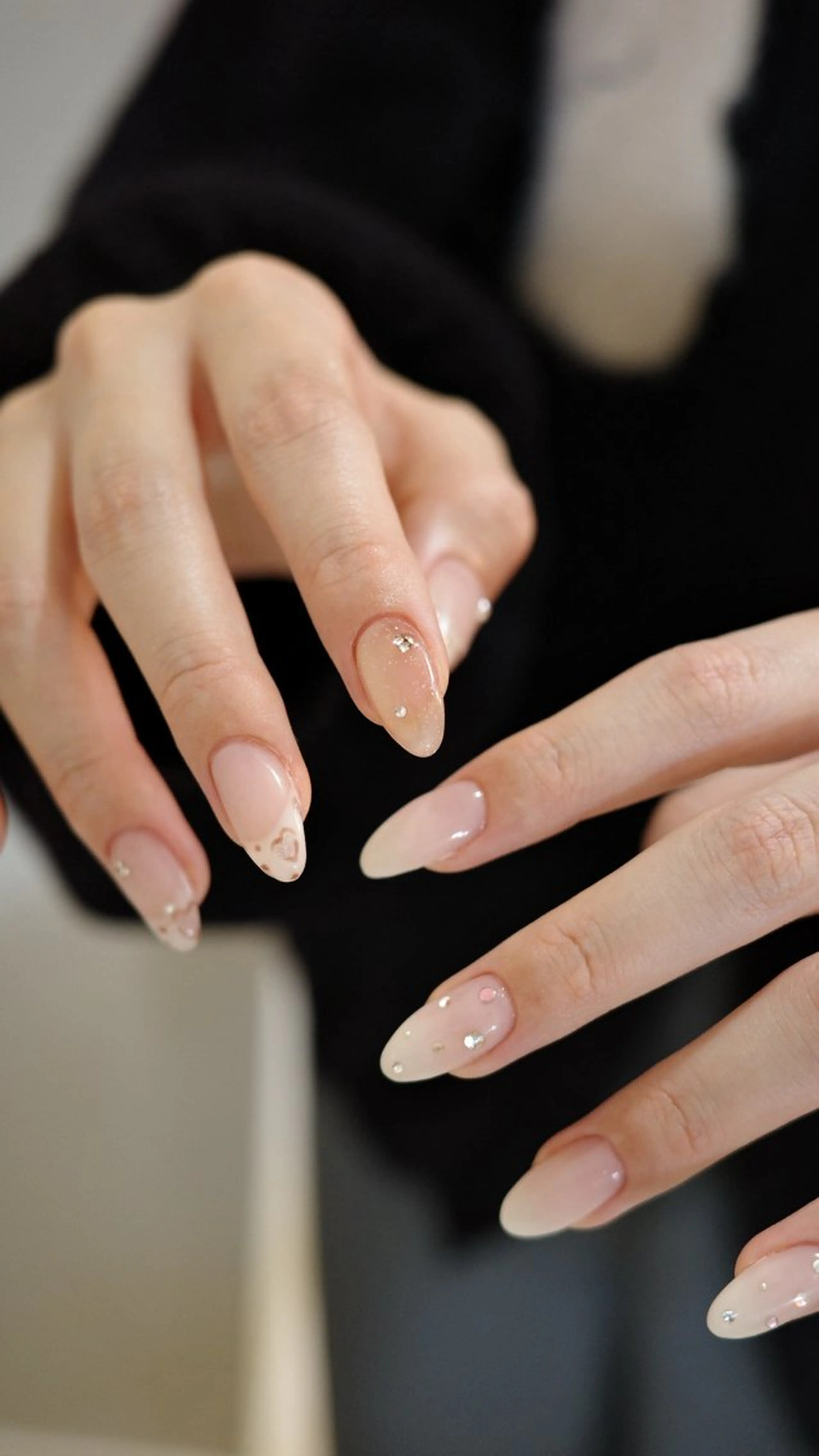 ネイル ハンドネイル pointillé .ayaのネイルデザイン