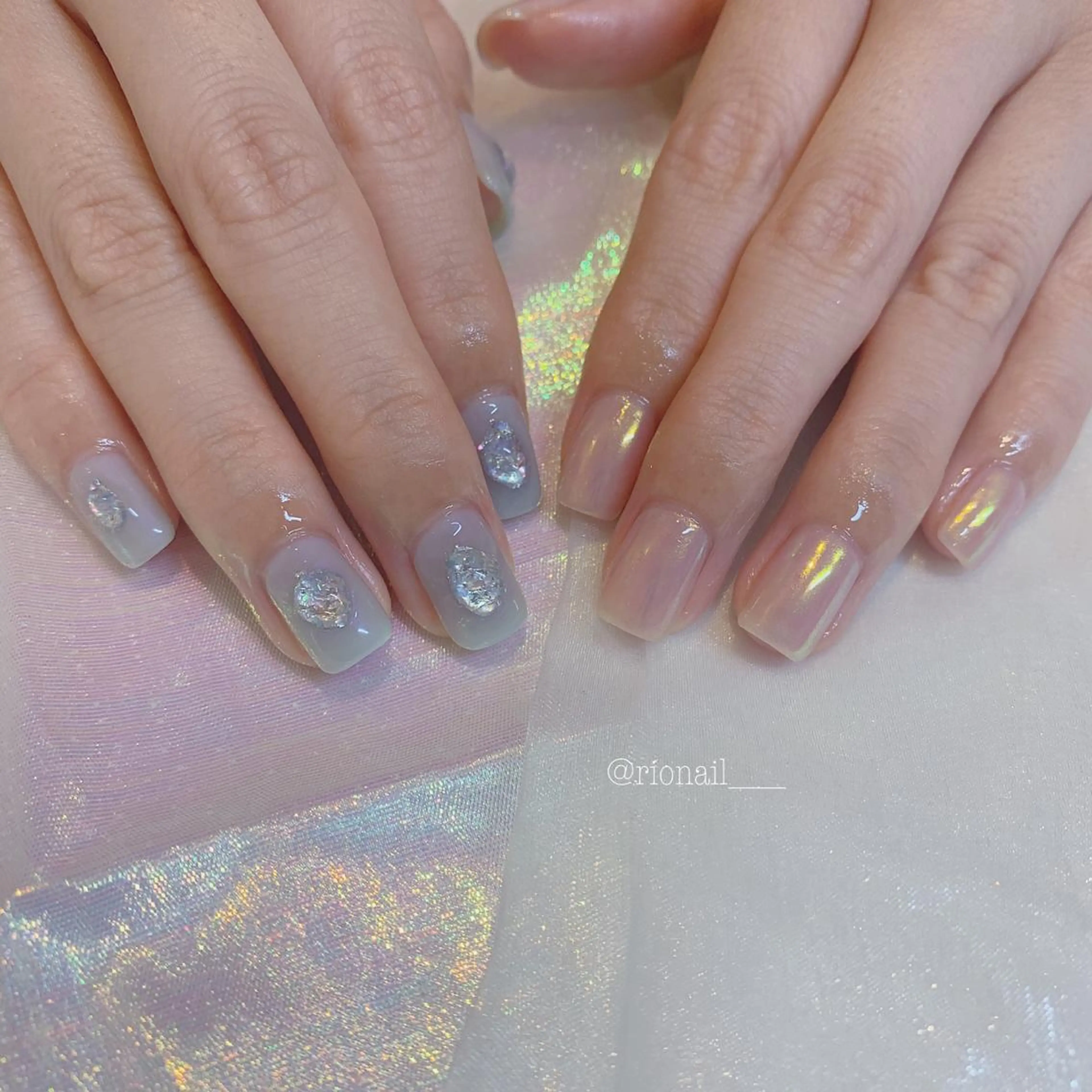 ネイル アートネイル ハンドネイル 𝘙𝘪𝘰𝘯𝘢 ...🕯🤍のネイルデザイン