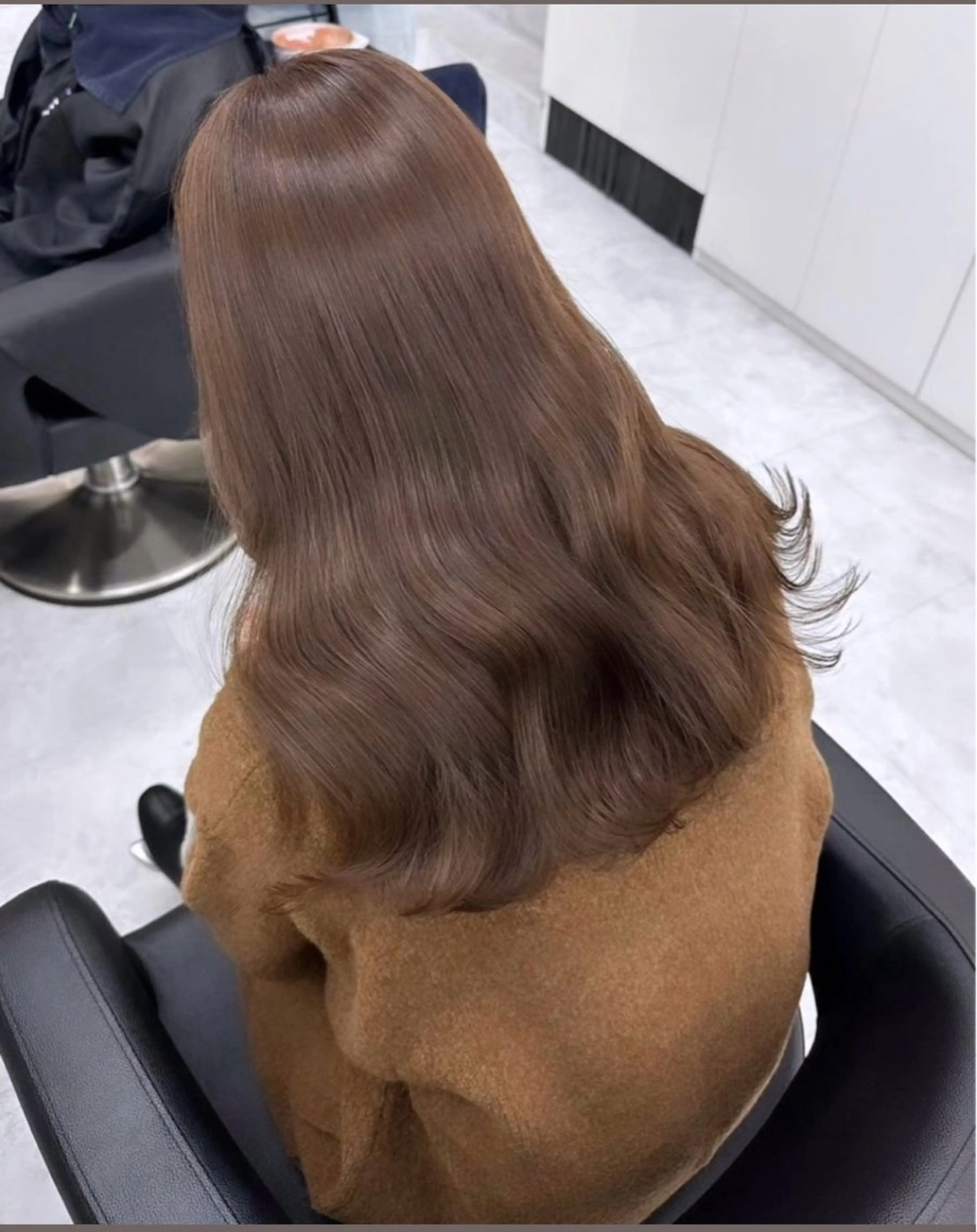 ロング カット ヘアカラー トリートメント 韓国ヘア/ブリーチ無 しWカラー/オリーブのヘアスタイル