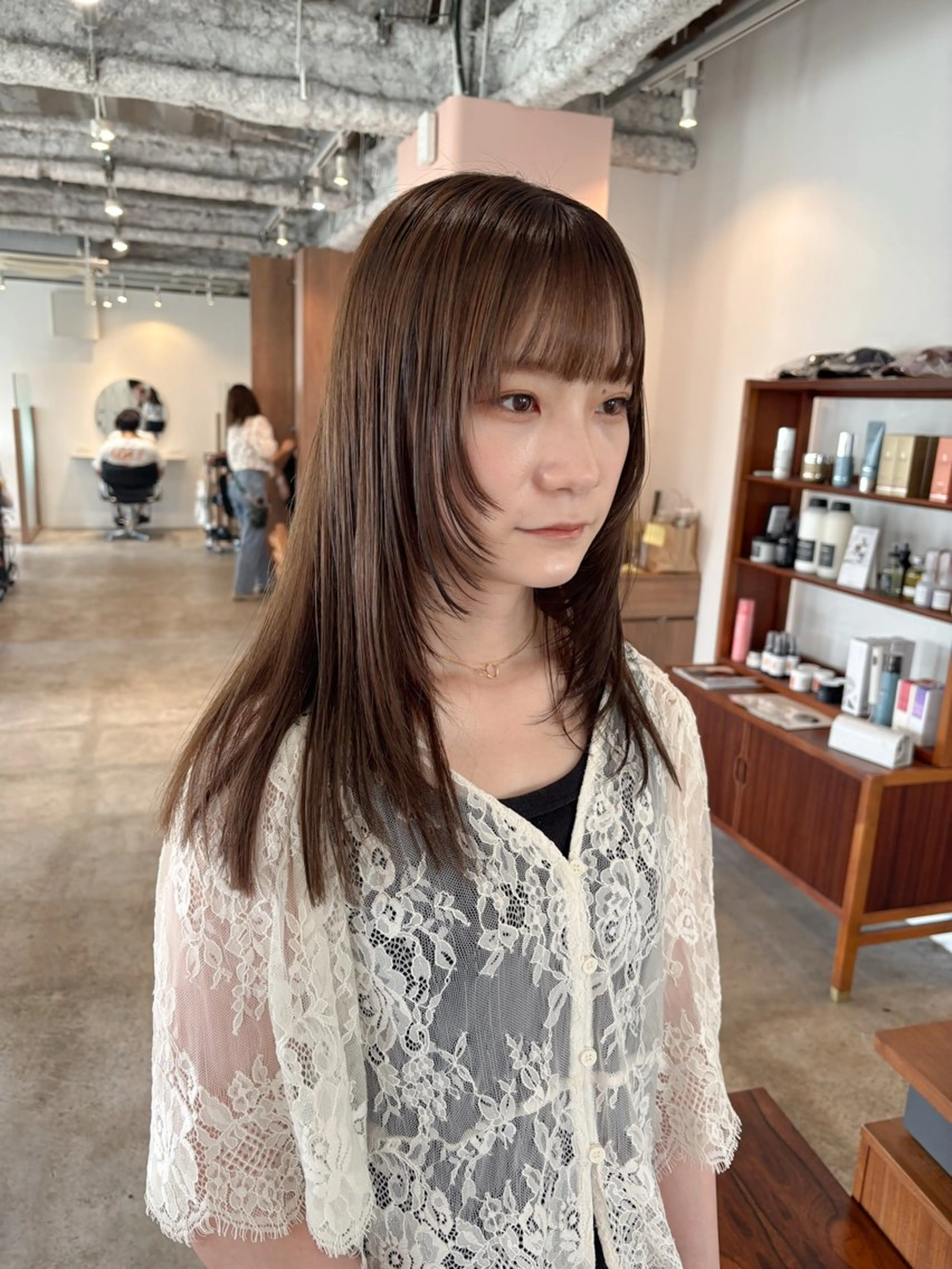 ミディアム カラー ミディアムレイヤー レイヤーカット カット ヘアカラー トリートメント Takuma Suzuki中目黒のヘアスタイル