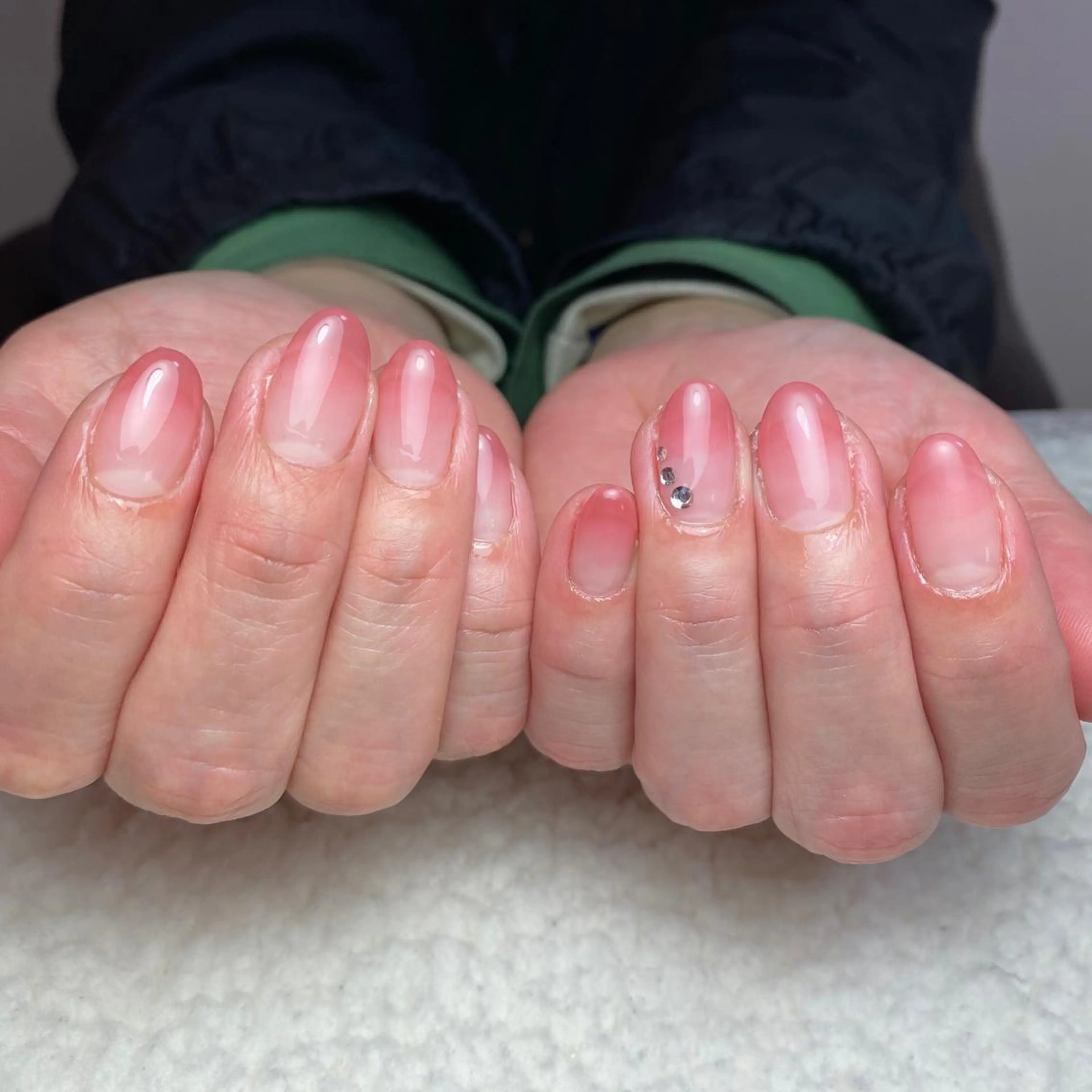 ネイル ジェルネイル グラデーション ハンドネイル COCO+所属・COCO +のエステ・リラクイメージ