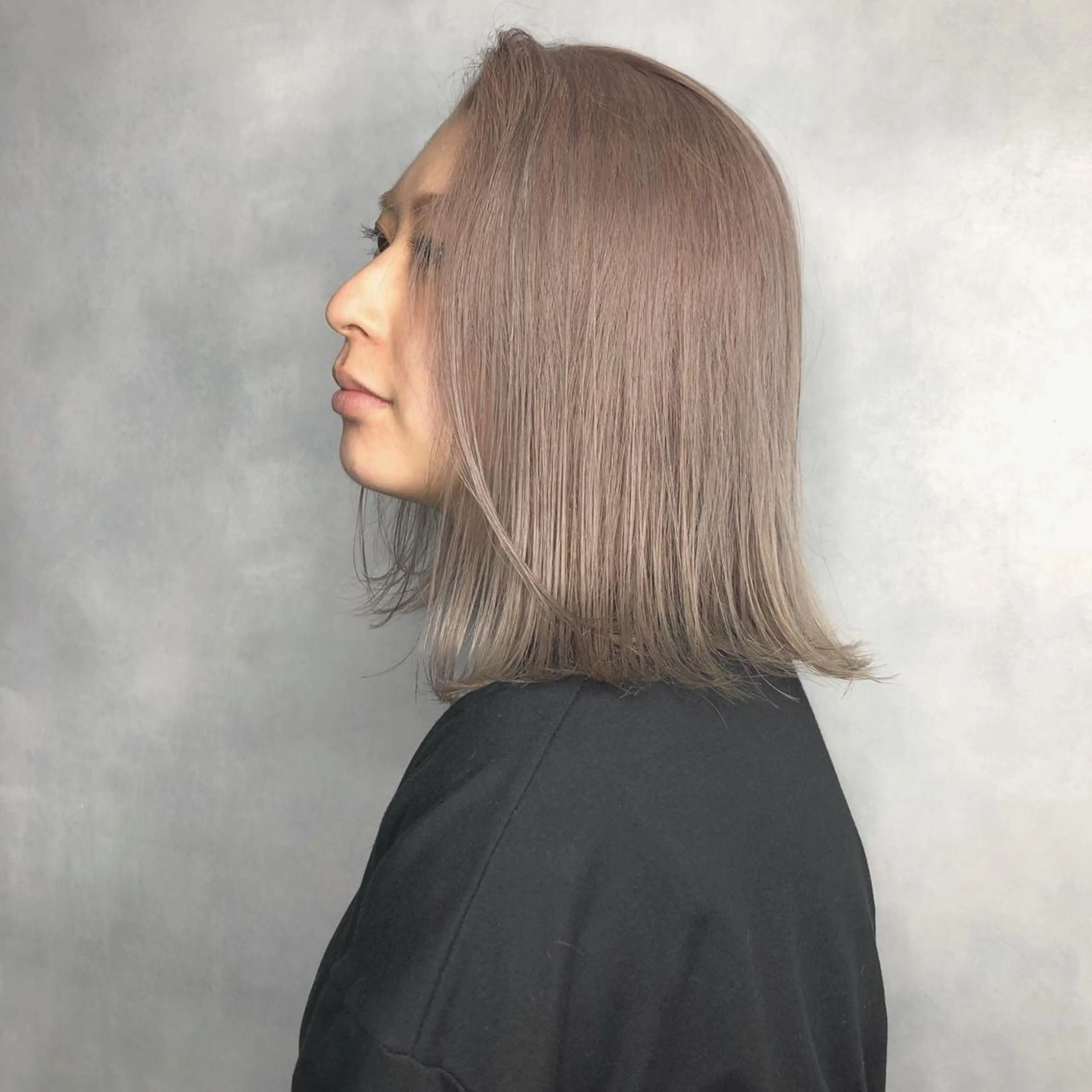 セミロング カラー ベージュカラー ORIKA 美容室のヘアスタイル