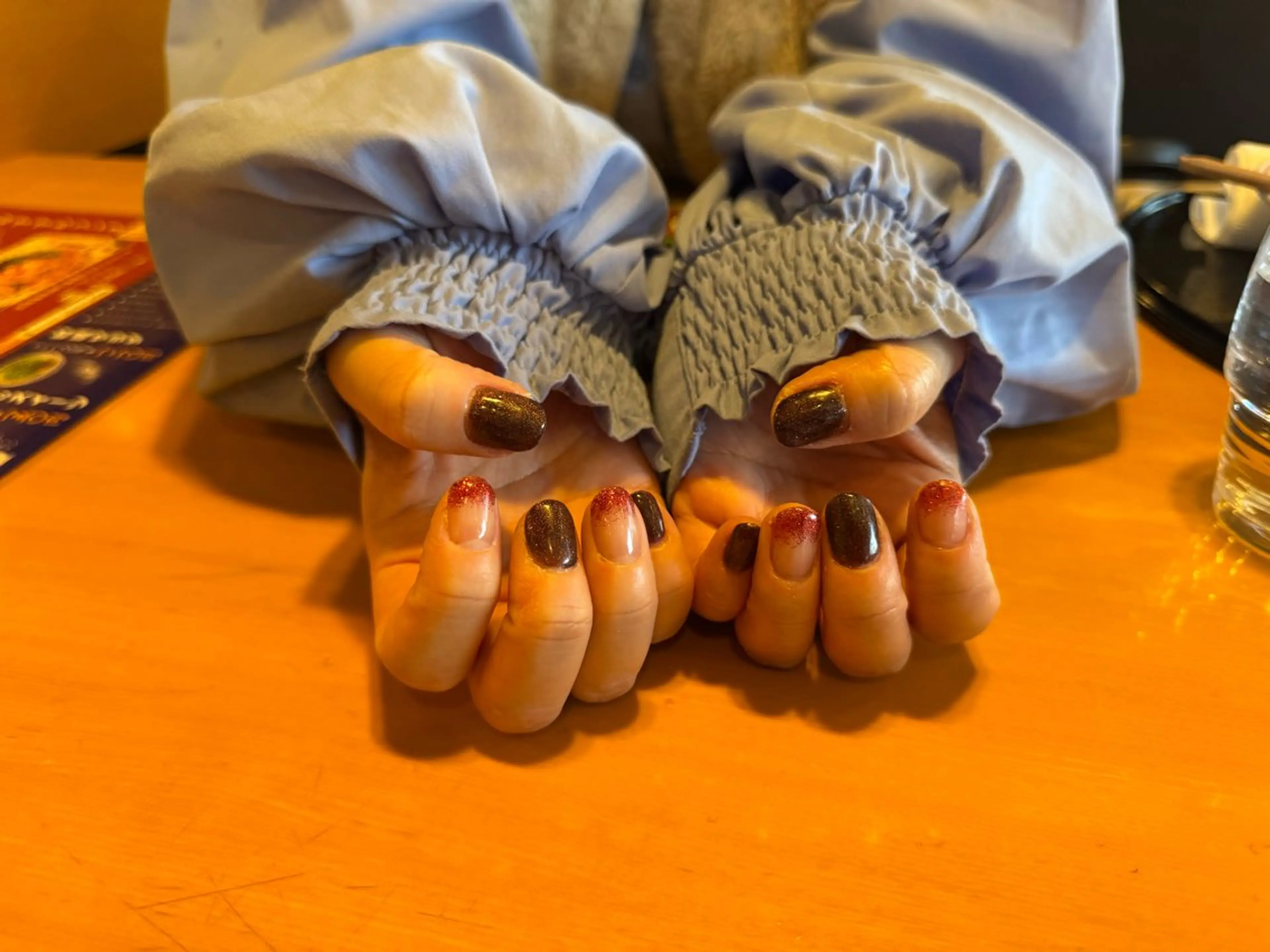 ハンドジェルネイル　ワンカラー➕ラメグラMIX（オフなし）の写真