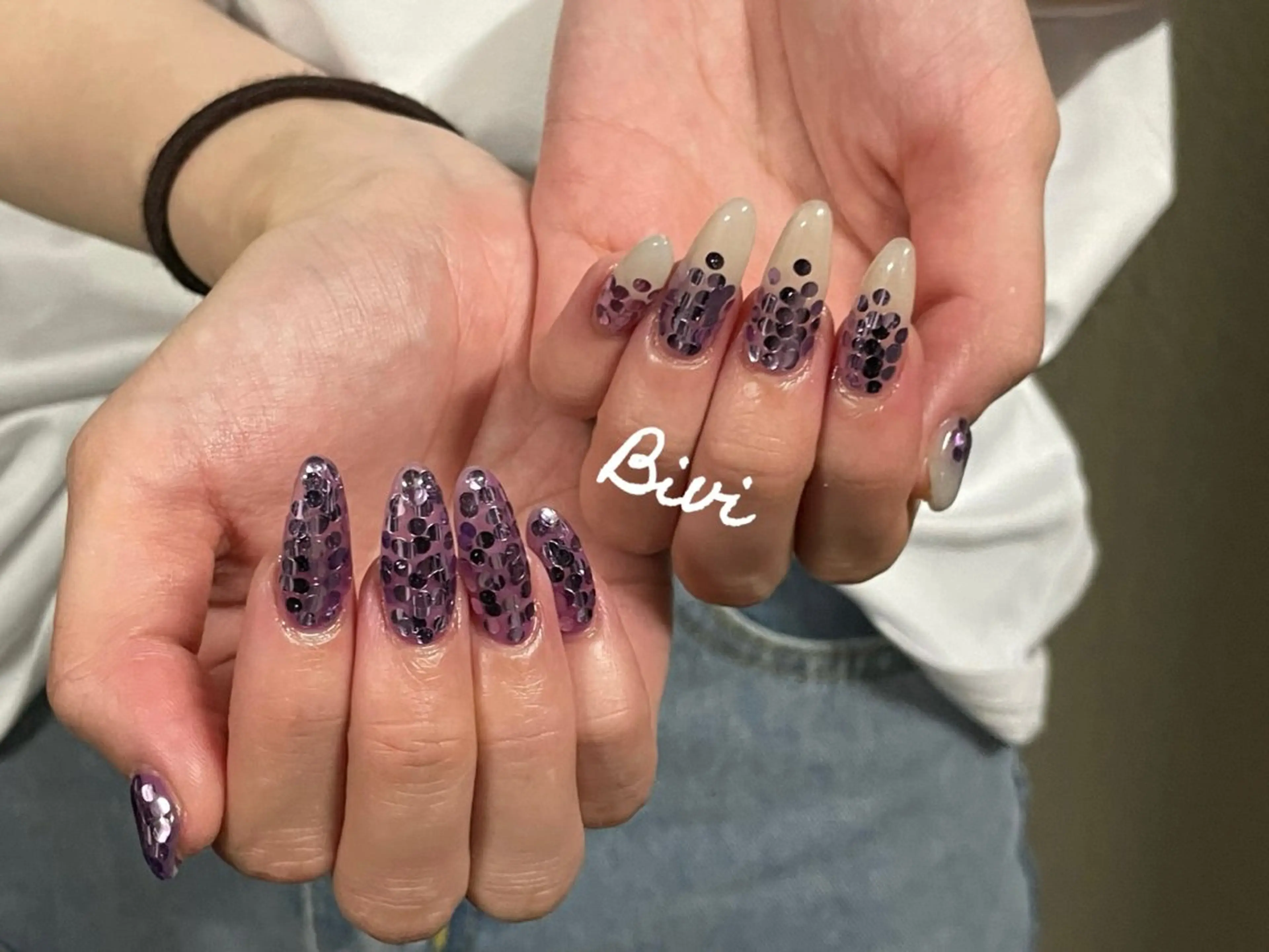 ネイル アートネイル フラッシュネイル ラメ(グリッター) 持ち込み シルバー ハンドネイル ハンドケア ♡Bivi♡自爪に 優しいネイルサロンのネイルデザイン