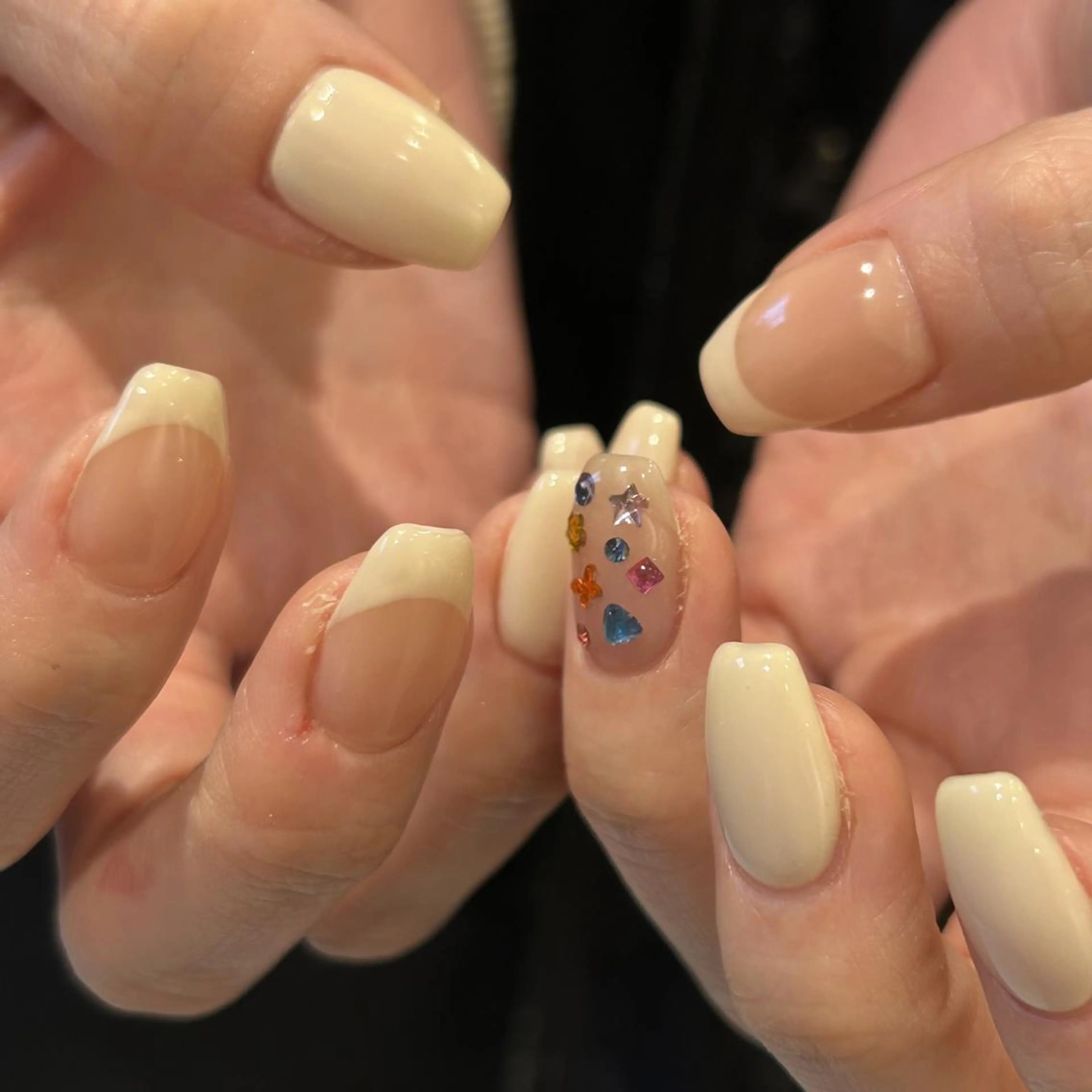 ネイル オーロラネイル ジェルネイル 氷ネイル・うるうるネイル 韓国ネイル ミラーネイル nails TOKYOのネイルデザイン