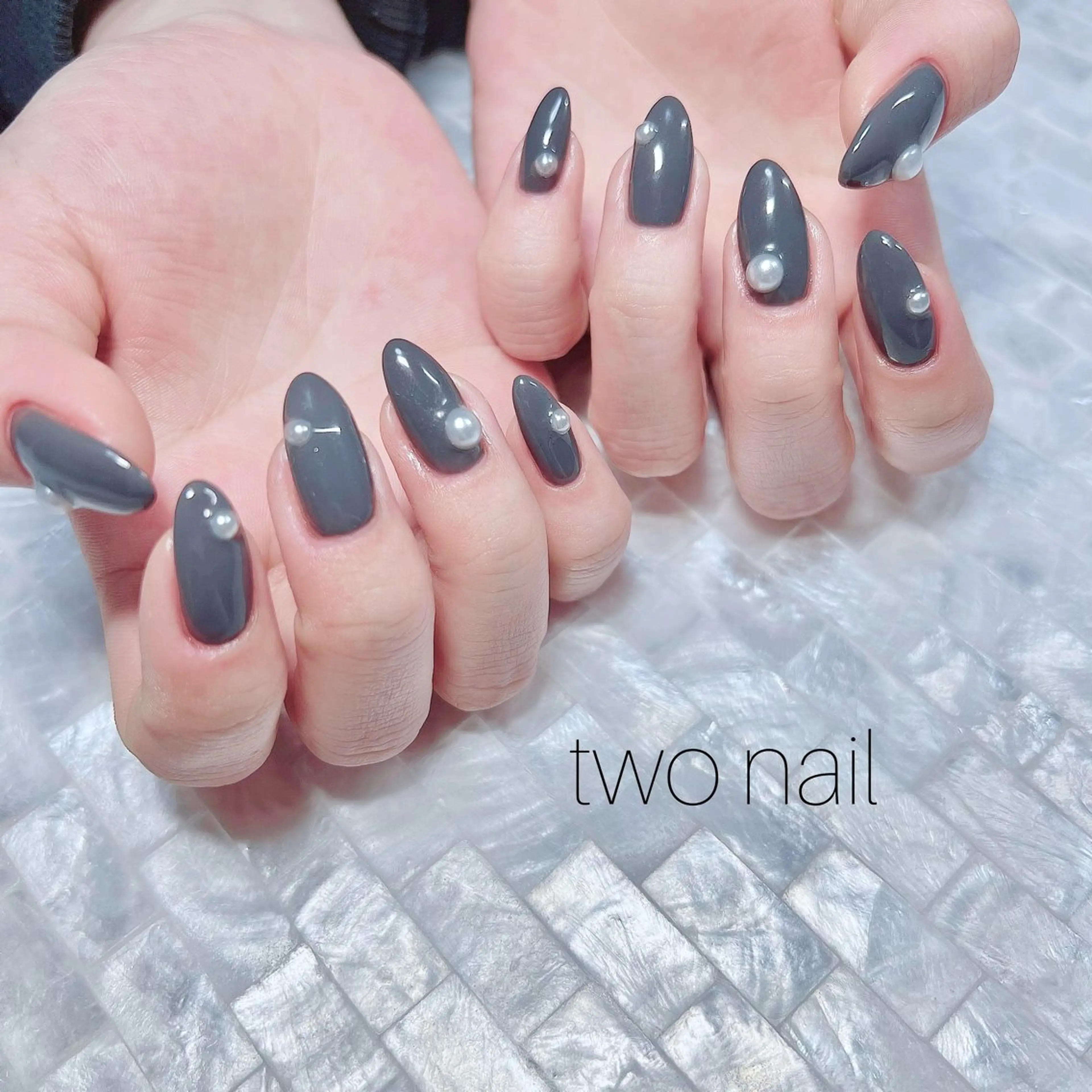 ネイル ネイルチップ ホワイト ハンドネイル two nailのネイルデザイン