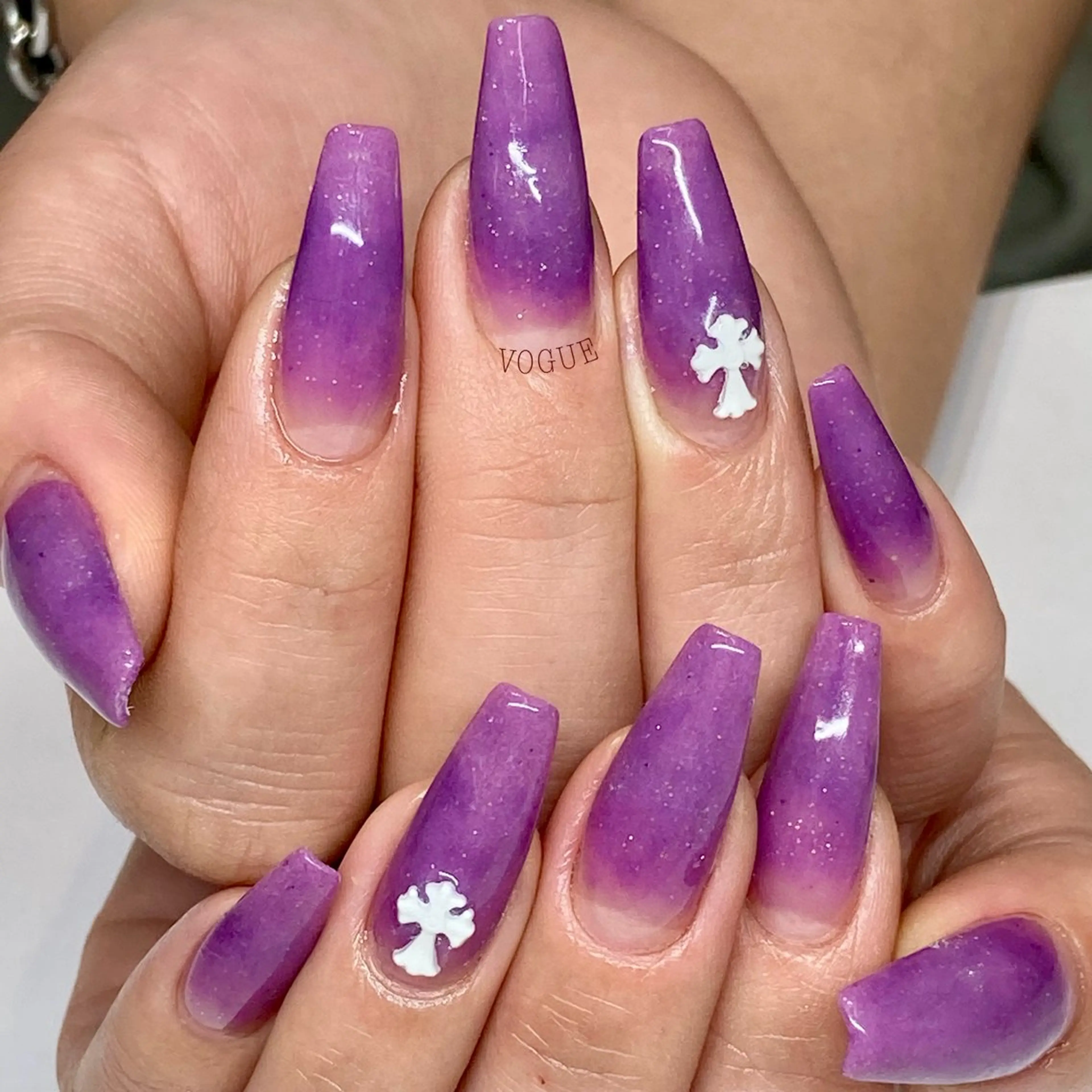 ネイル ハンドネイル VOGUE ×SWANのネイルデザイン