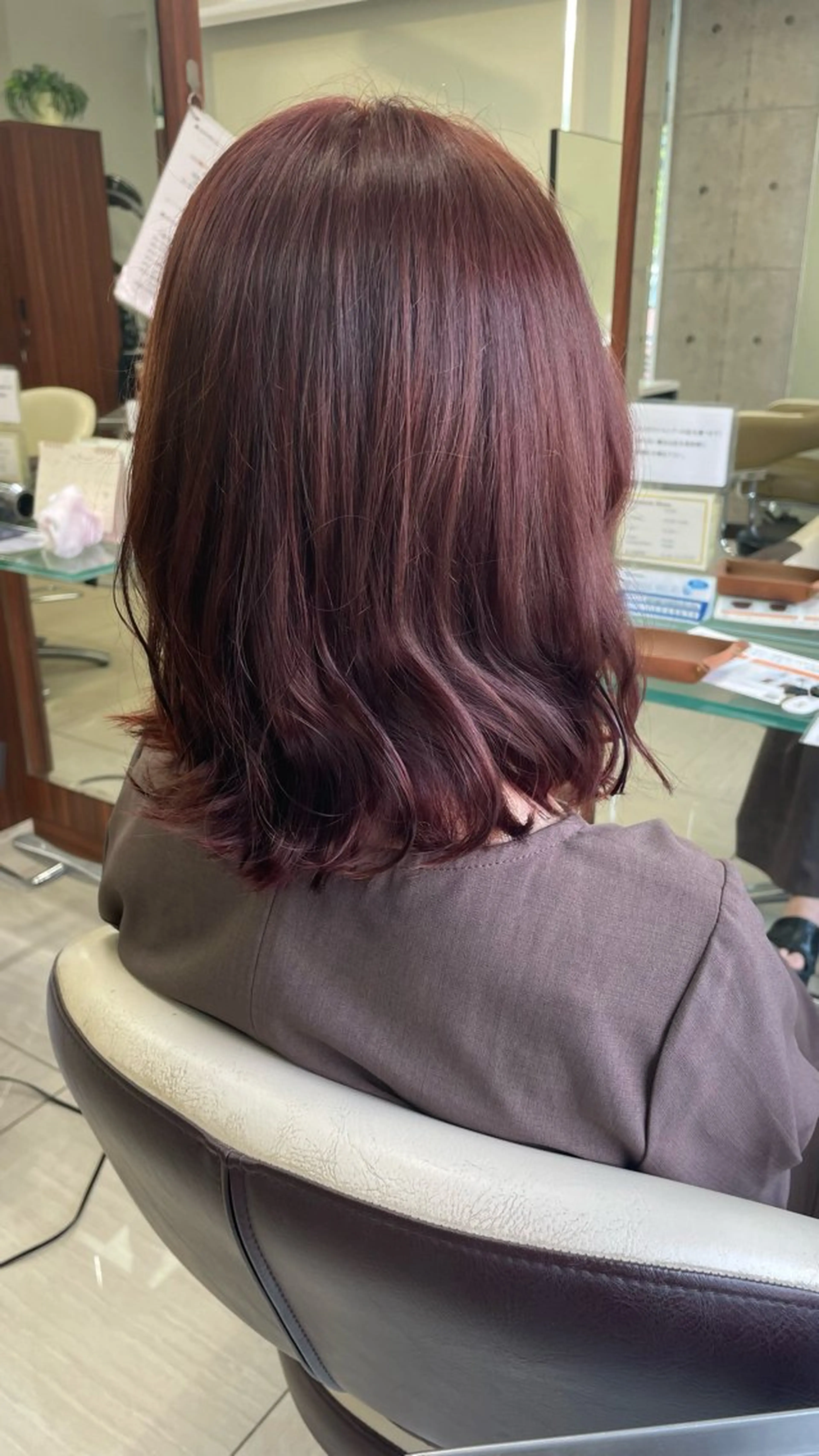 🦩ピラミンゴカラー🦩赤、ピンク、高彩度♪ブリーチなしで透明感暖色カラー✨の写真