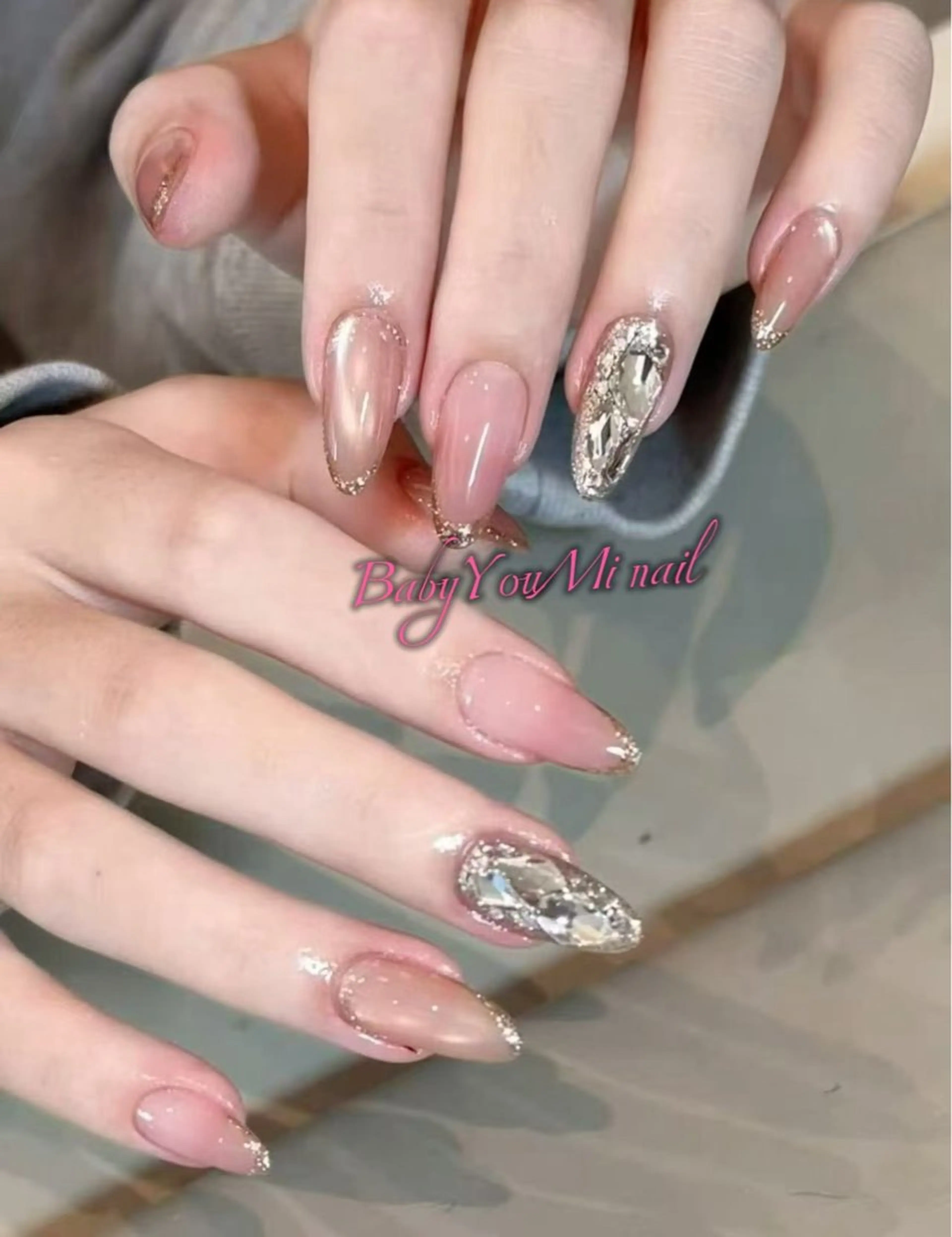 ネイル オーロラネイル フラワーネイル フットネイル フレンチネイル ジェルネイル ハンドネイル 相沢 さやかのネイルデザイン