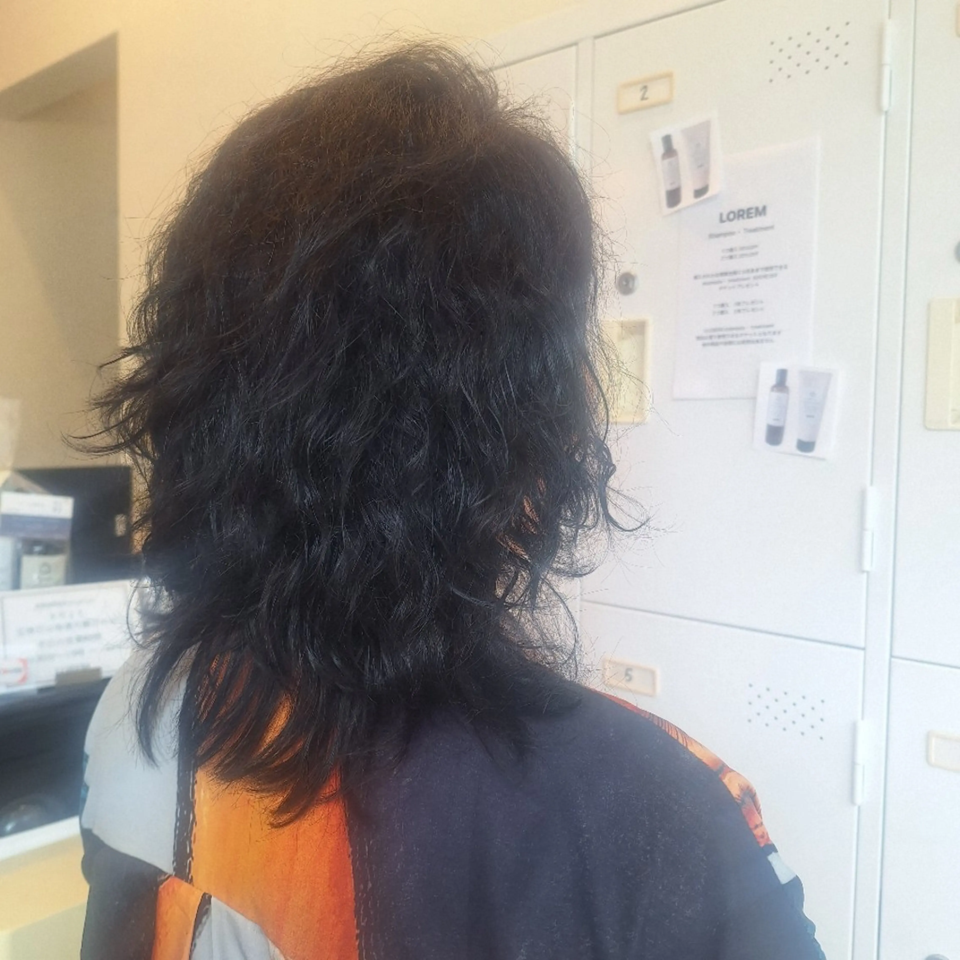 パーマ ミディアム LOREM rei のヘアスタイル