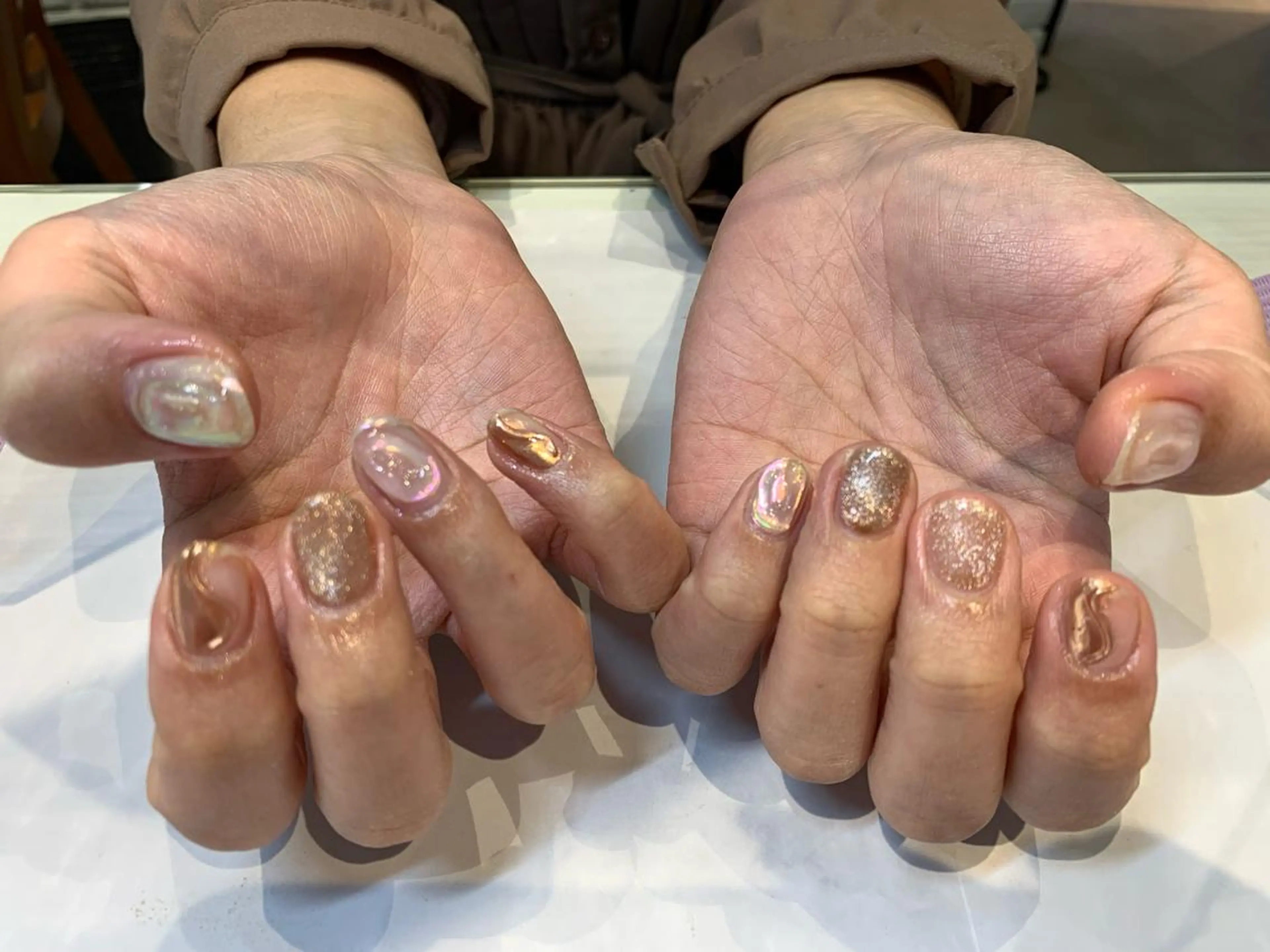 ネイル ニュアンスネイル マキノ ユイのネイルデザイン