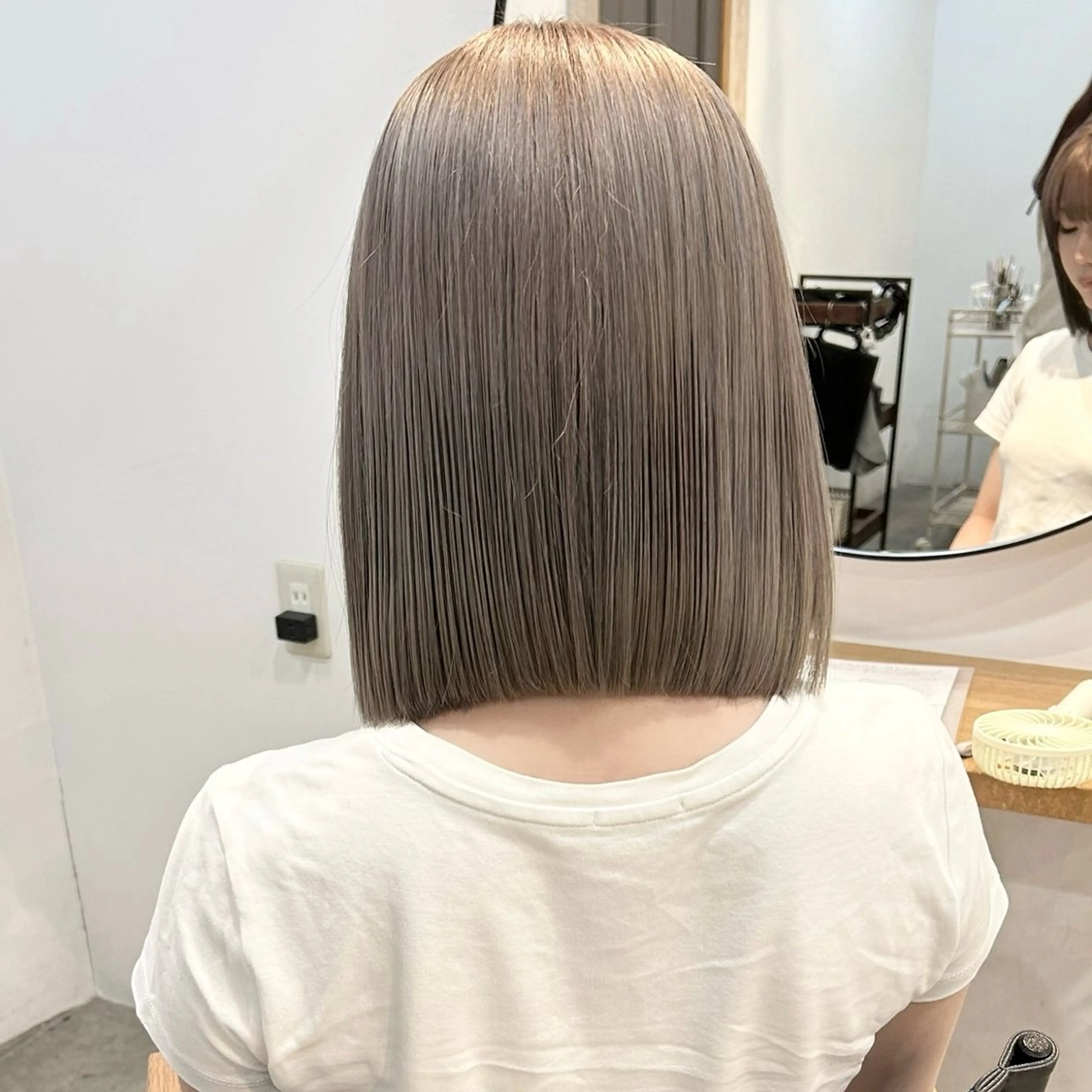 ミディアム ボブ 透明感カラー/ 髪質改善✨️🎀萌愛のヘアスタイル