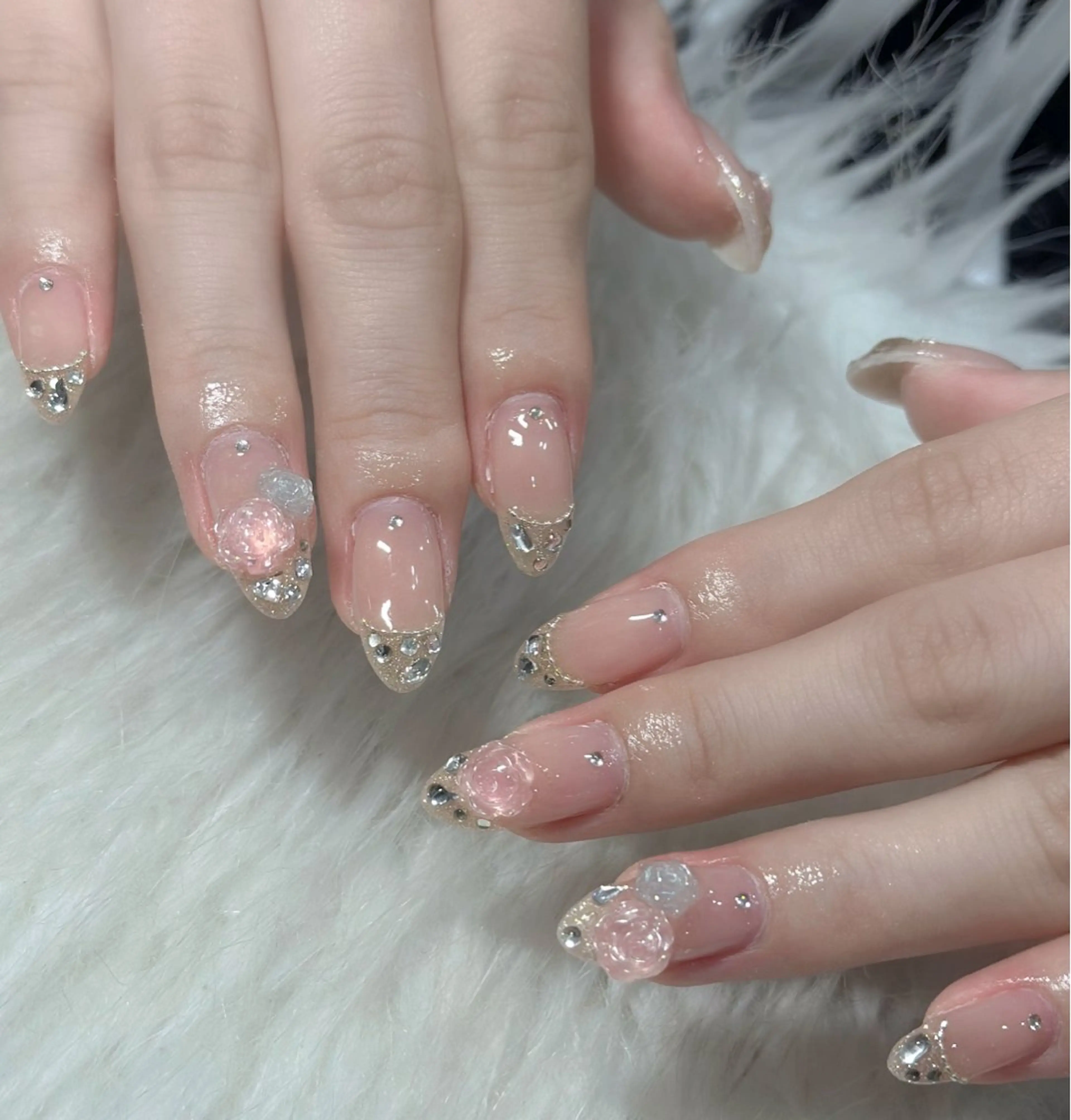 ネイル ハンドネイル フットネイル LAVISH nanamiのネイルデザイン