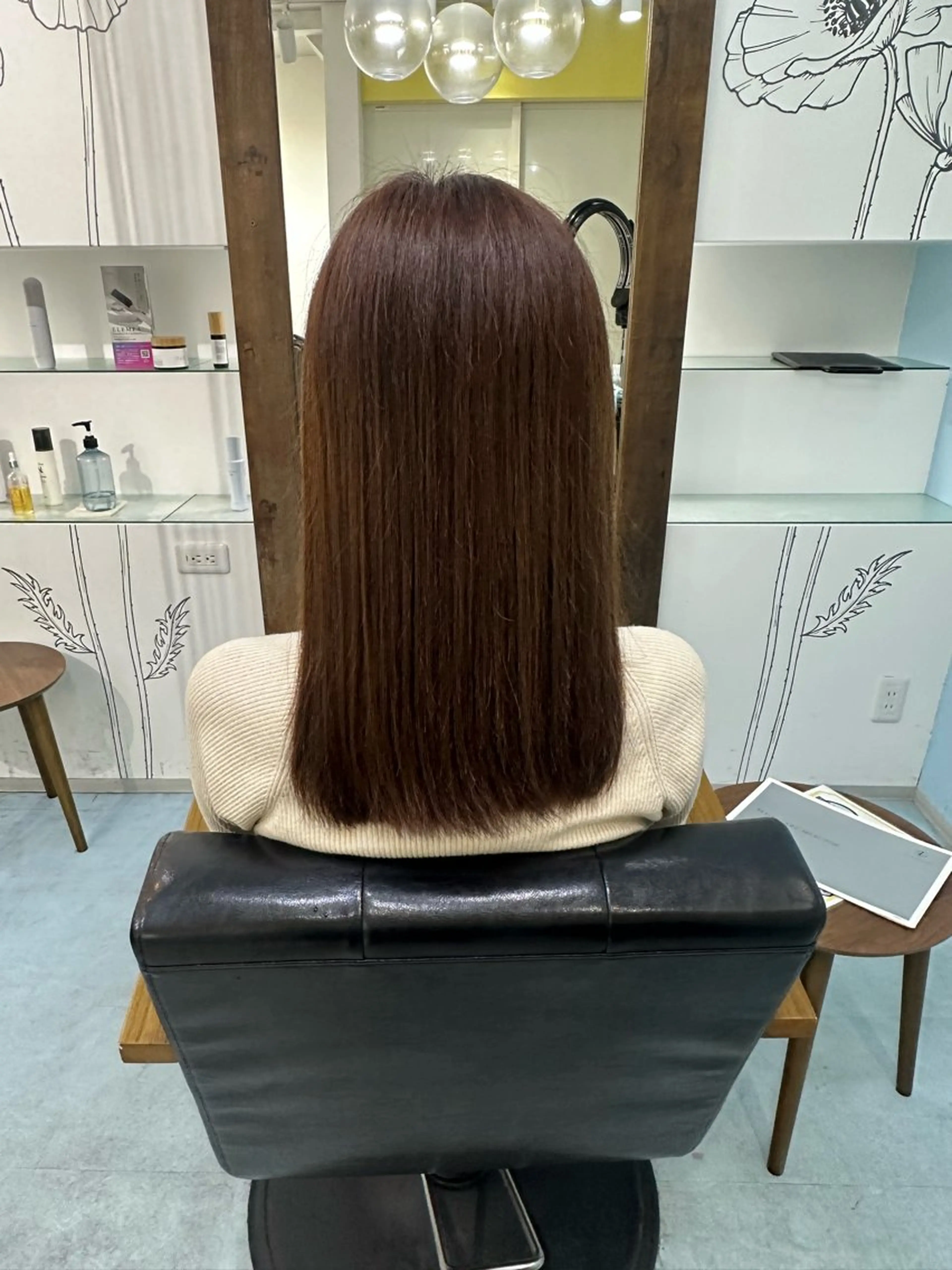セミロング カラー ヘアカラー 足立 芹音のヘアスタイル