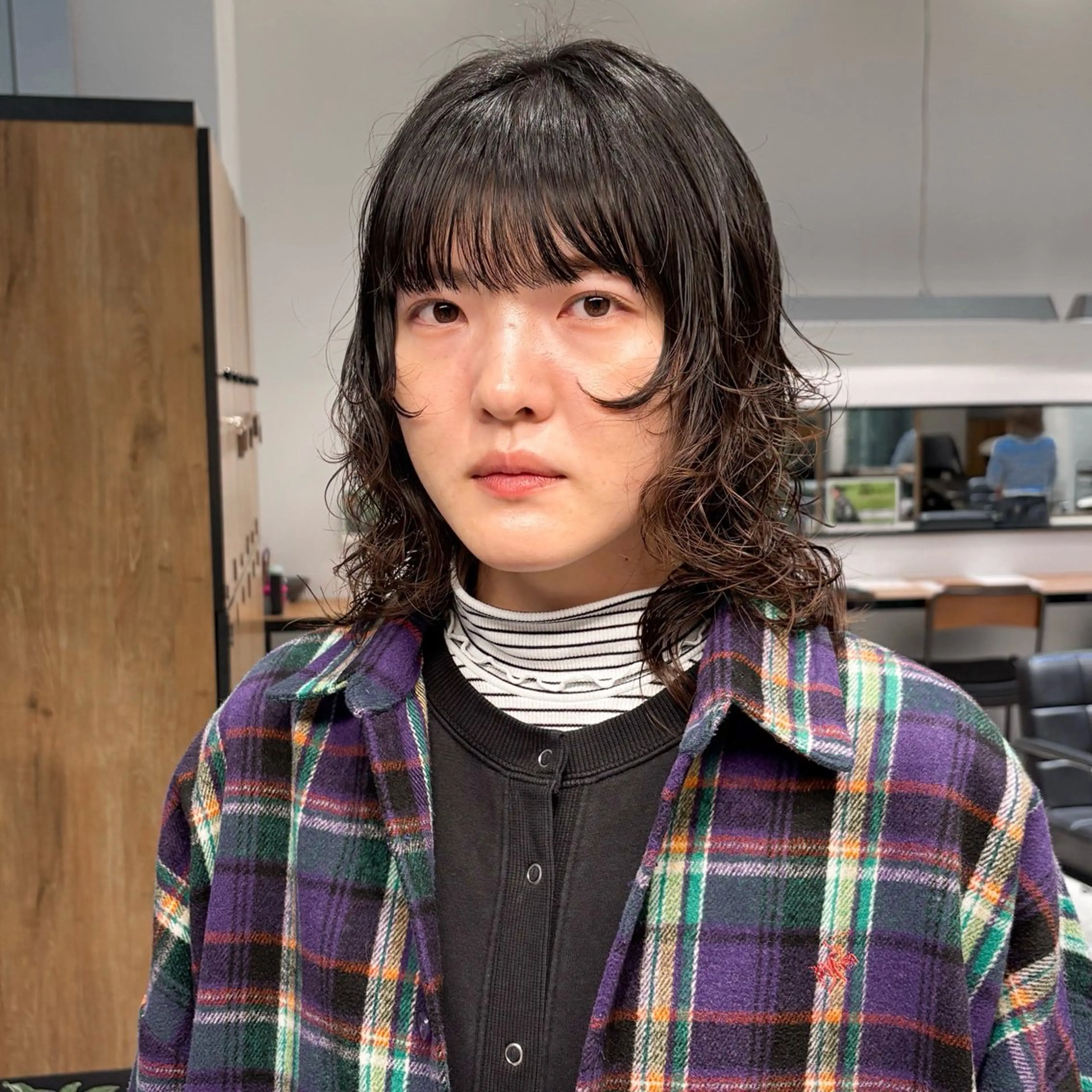 ミディアム パーマ ミディアムパーマ レイヤーカット 金本麗美　ボブパーマ グレージュ/オリーブのヘアスタイル