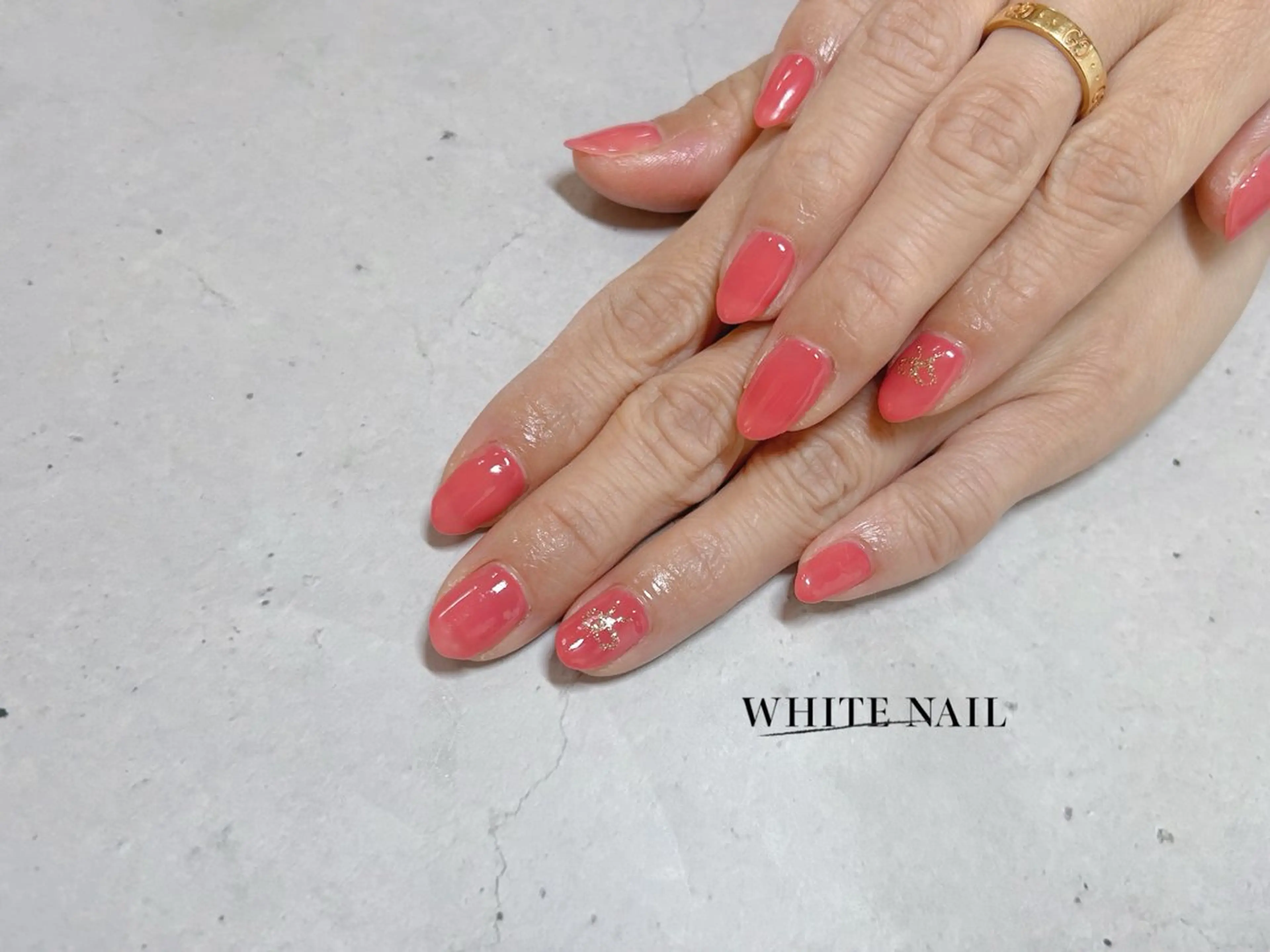ネイル ワンカラーネイル ハンドネイル WHITE NAIL ホワイトネイルのネイルデザイン