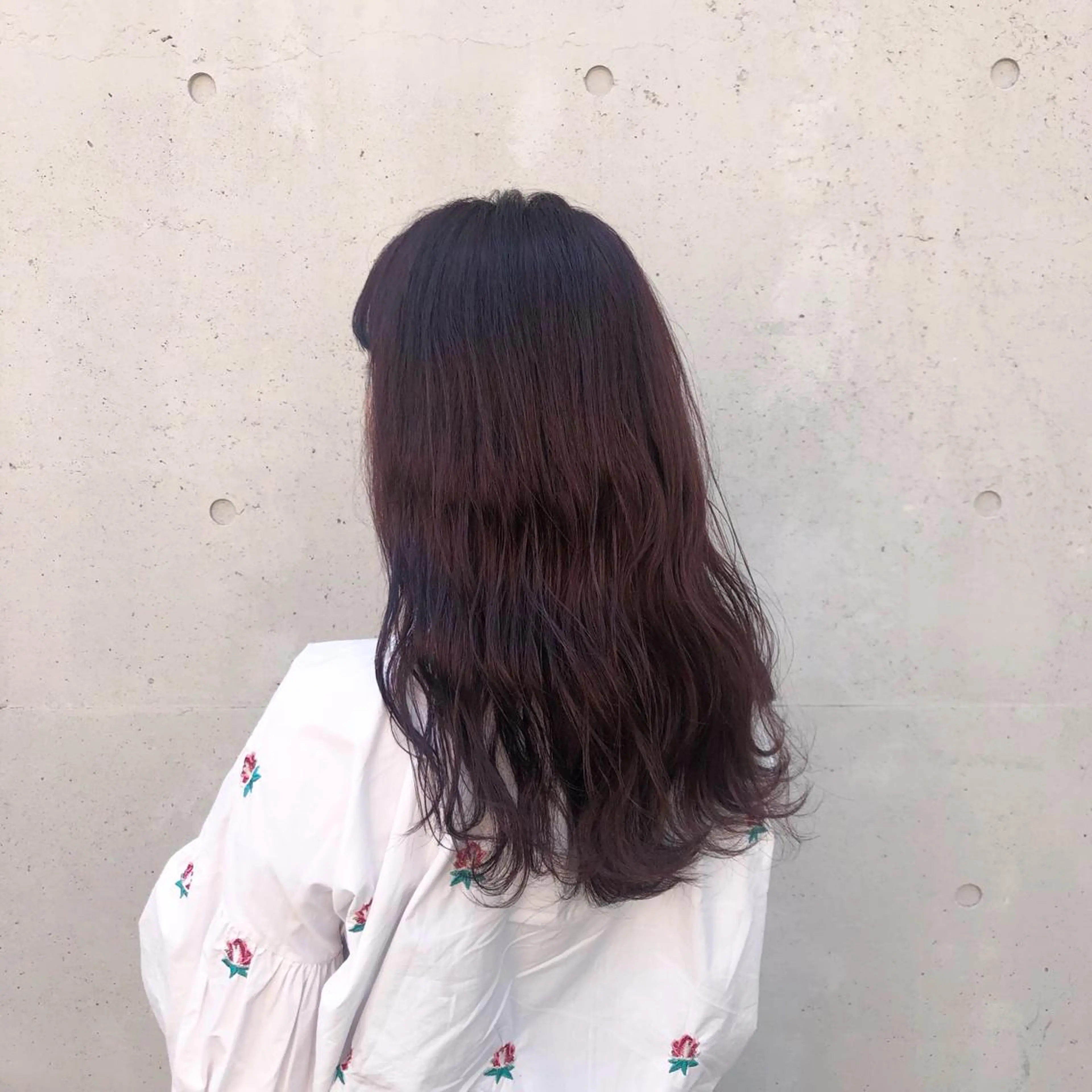 ロング カラー ピンクカラー カット ヘアカラー トリートメント 酸性縮毛矯正🧴韓国 レイヤー/髪質改善のヘアスタイル