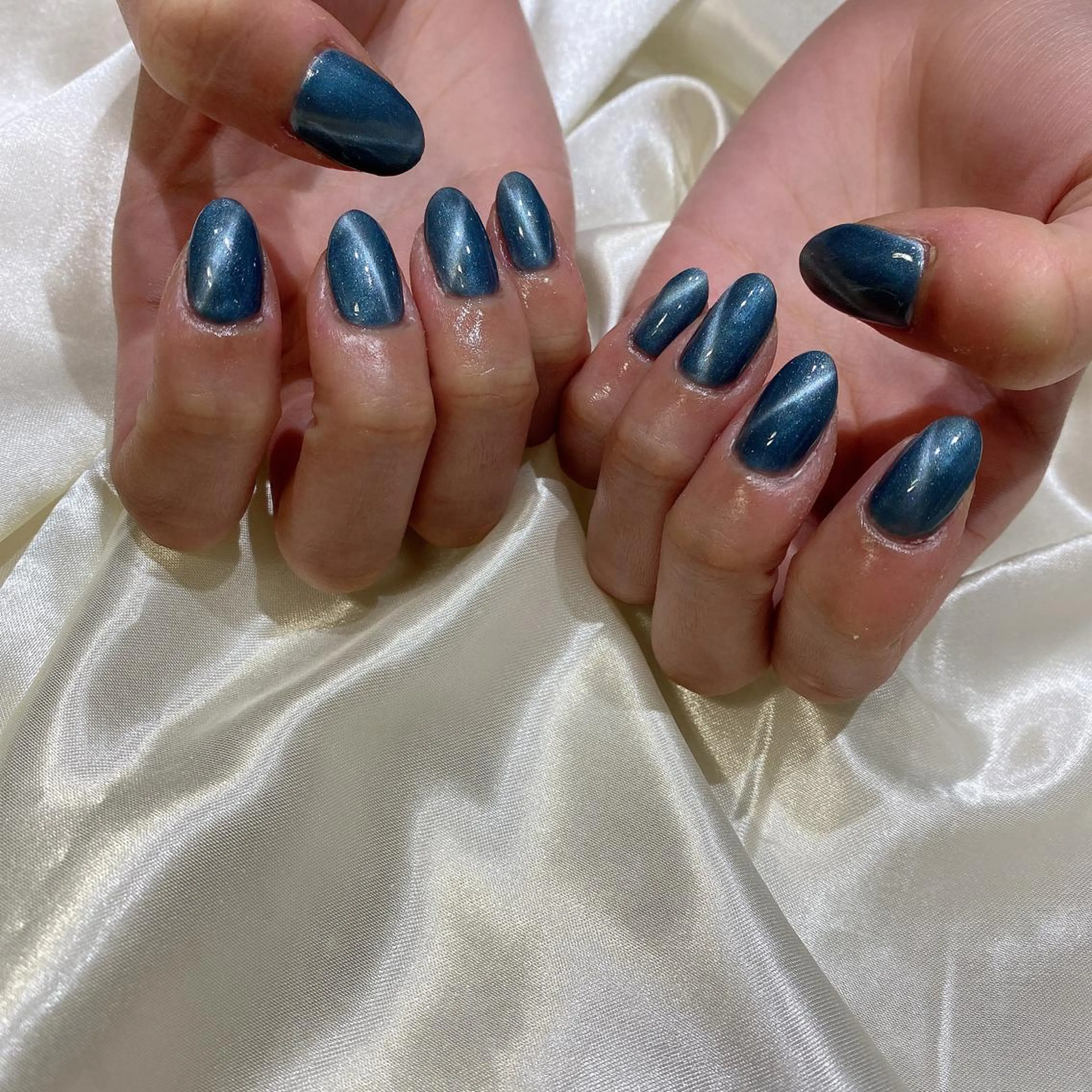 ネイル ハンドネイル 西岡 杏のネイルデザイン