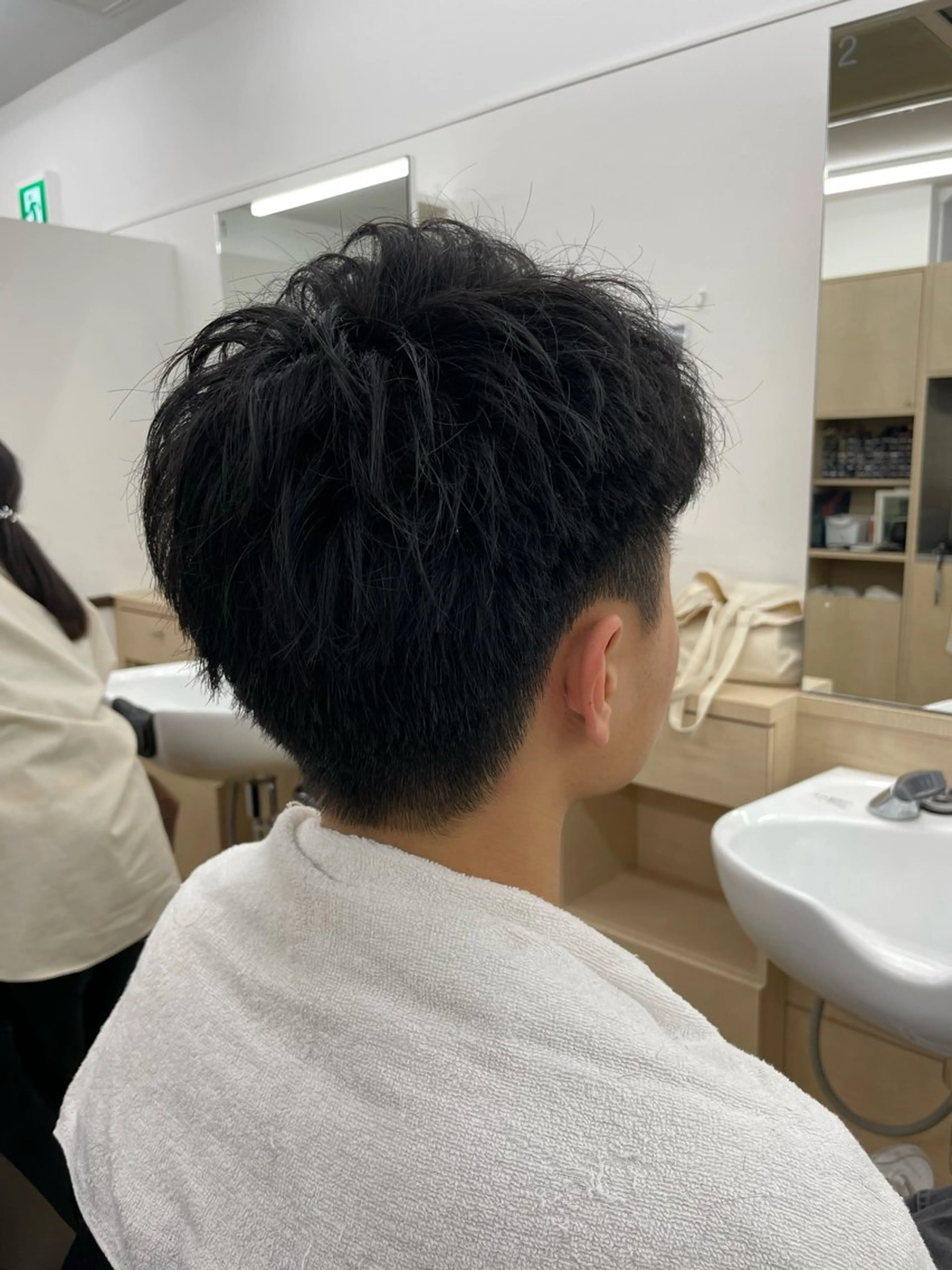 ショート 西沢 良彌のヘアスタイル