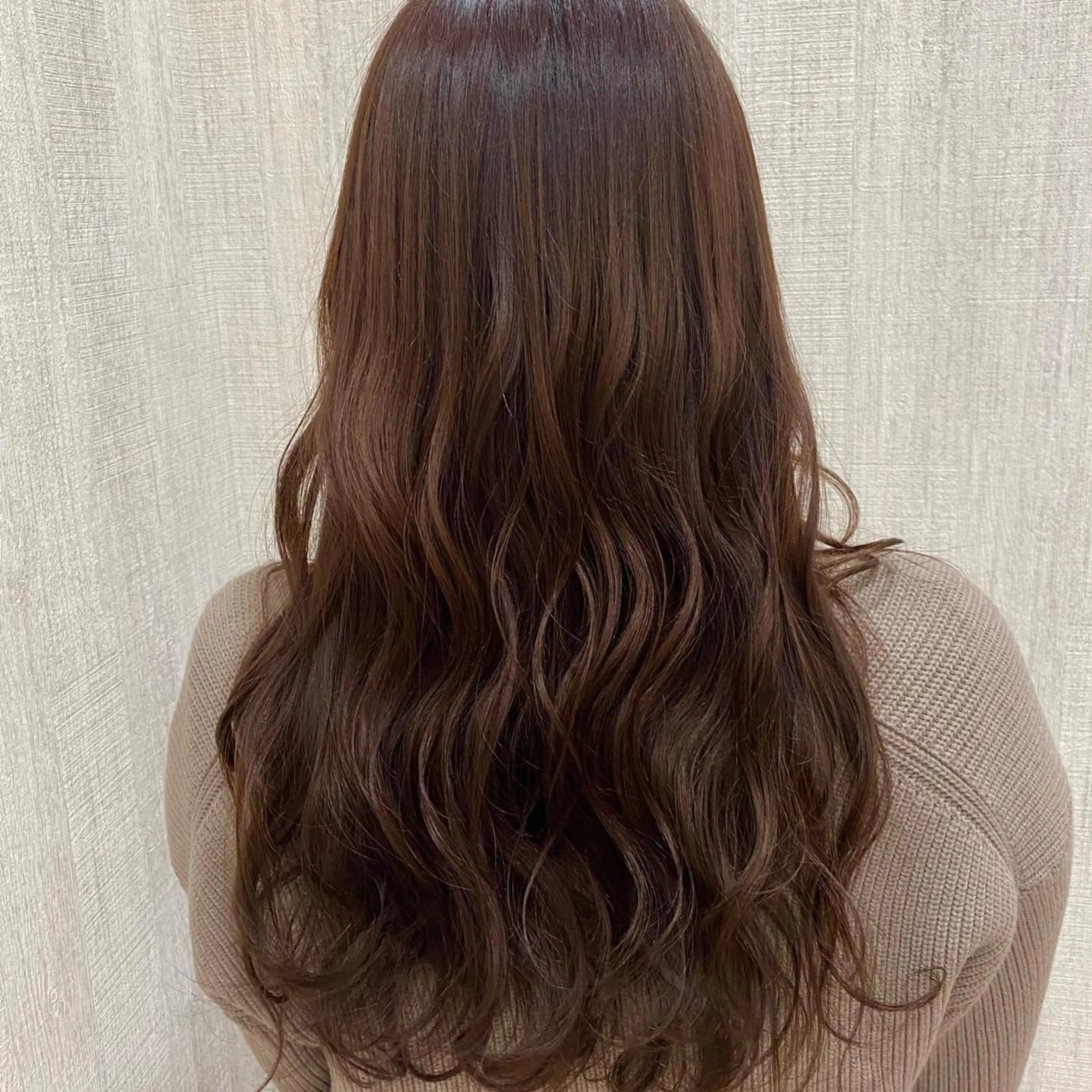 ロング カラー ヘアアレンジ カット ヘアカラー トリートメント 🫧透け感⋆艶髪💎 山口アヤカのヘアスタイル