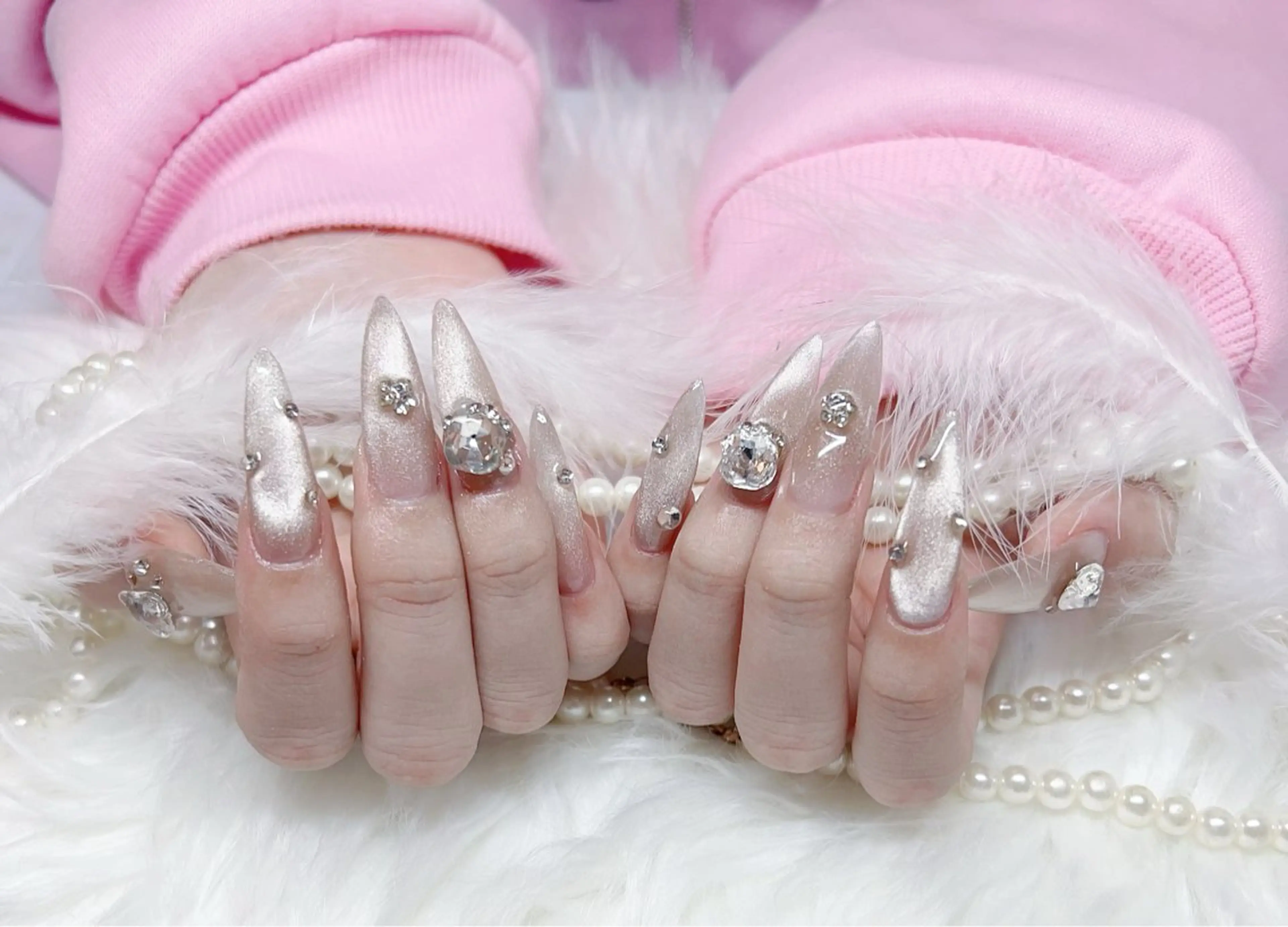 ネイル マグネットネイル ネイルチップ Floria KANAのネイルデザイン