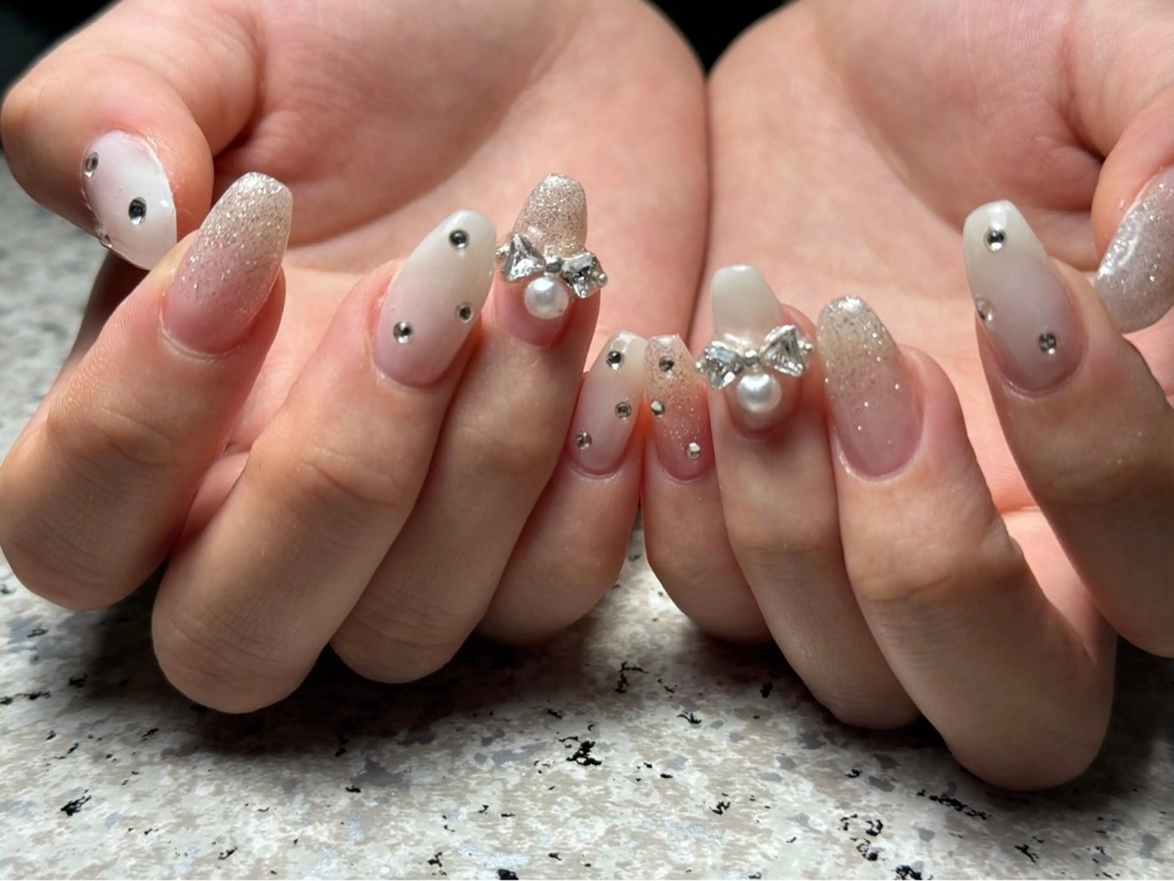 ネイル mau nail ,to skinのネイルデザイン