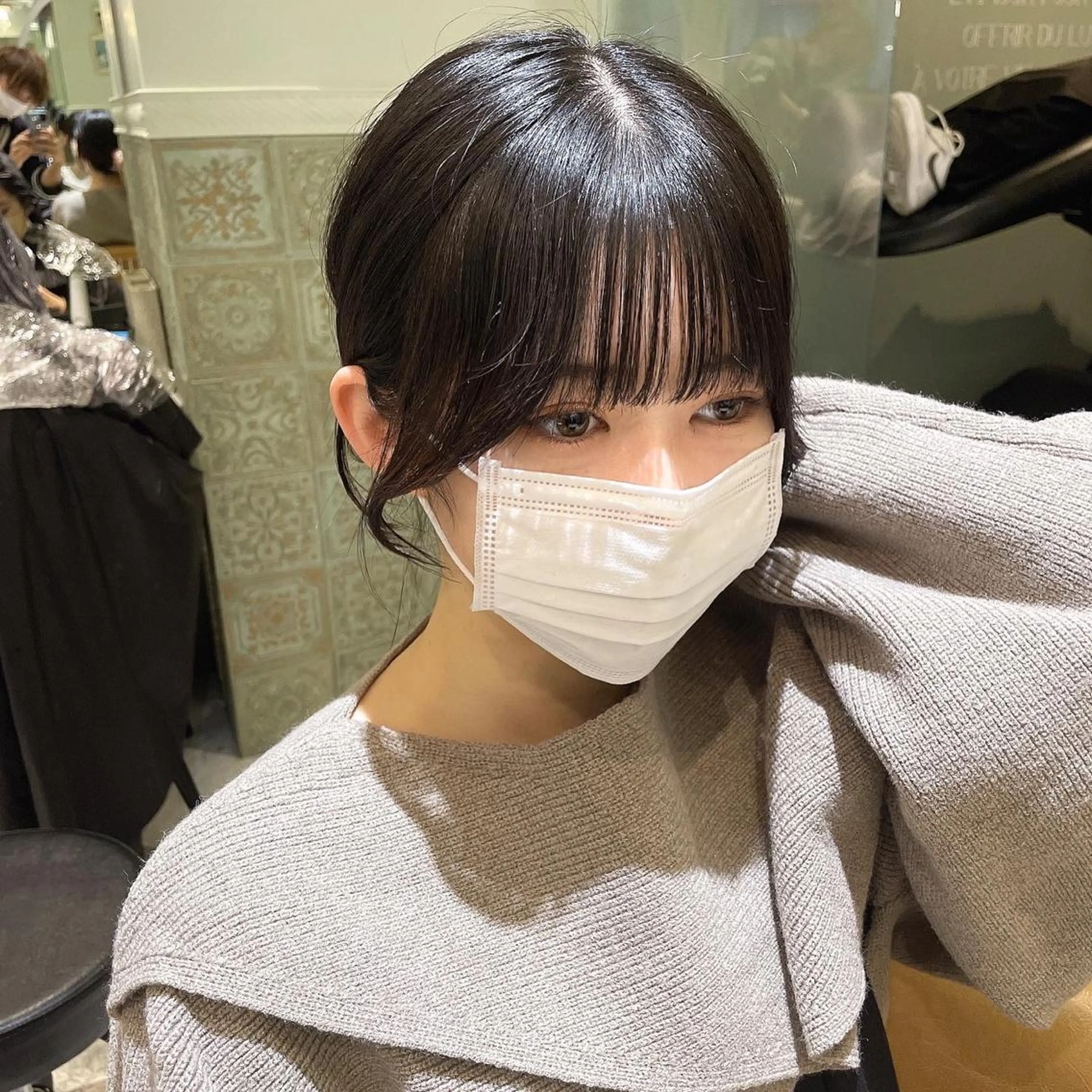 ミディアム カラー ベージュカラー 黒髪 ブリーチ ブルーカラー ブルーブラック カット トリートメント 木屋元一/透明感 /前髪/ショートボブのヘアスタイル