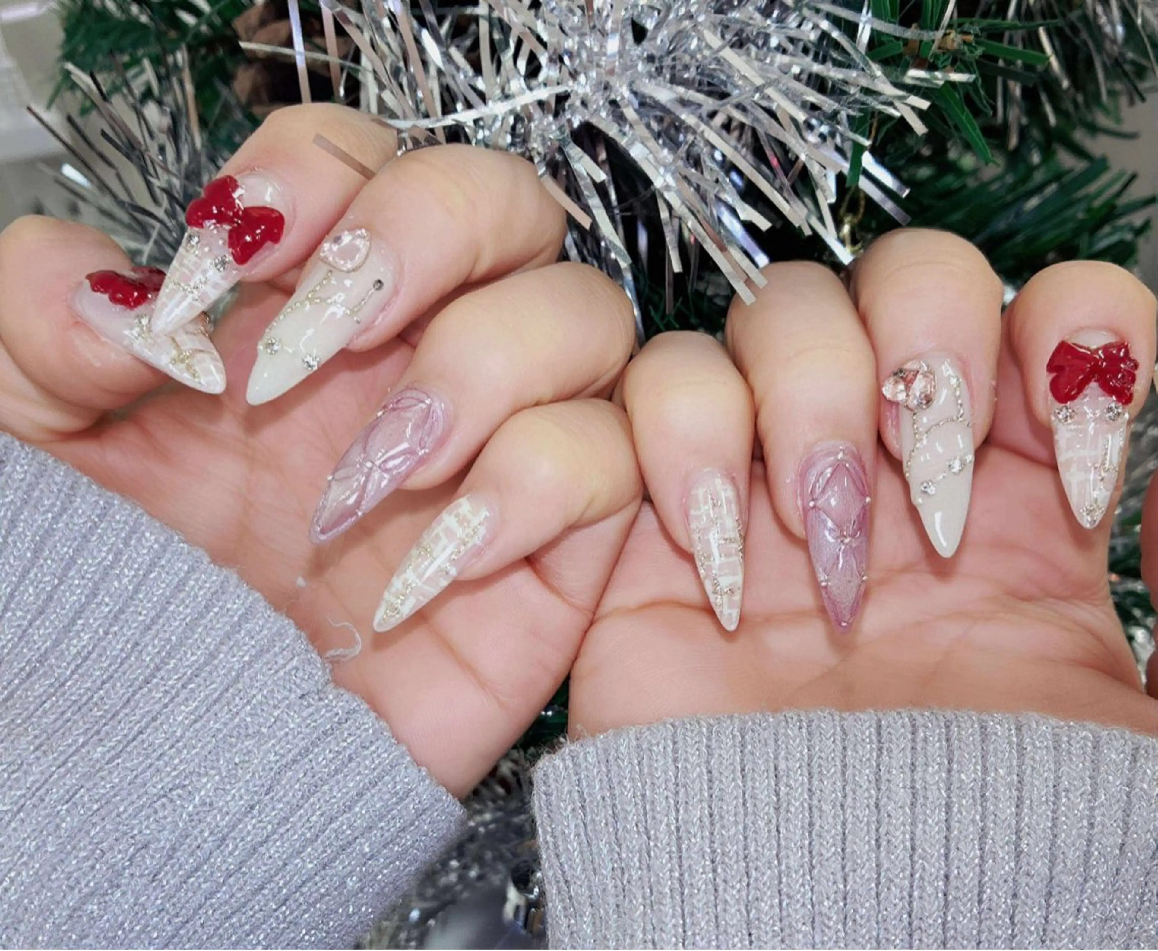 ネイル フレンチネイル グラデーション マグネットネイル ニュアンスネイル オフィスネイル ハンドネイル ハンドケア Hara Nail 【パラジェル使用】のネイルデザイン