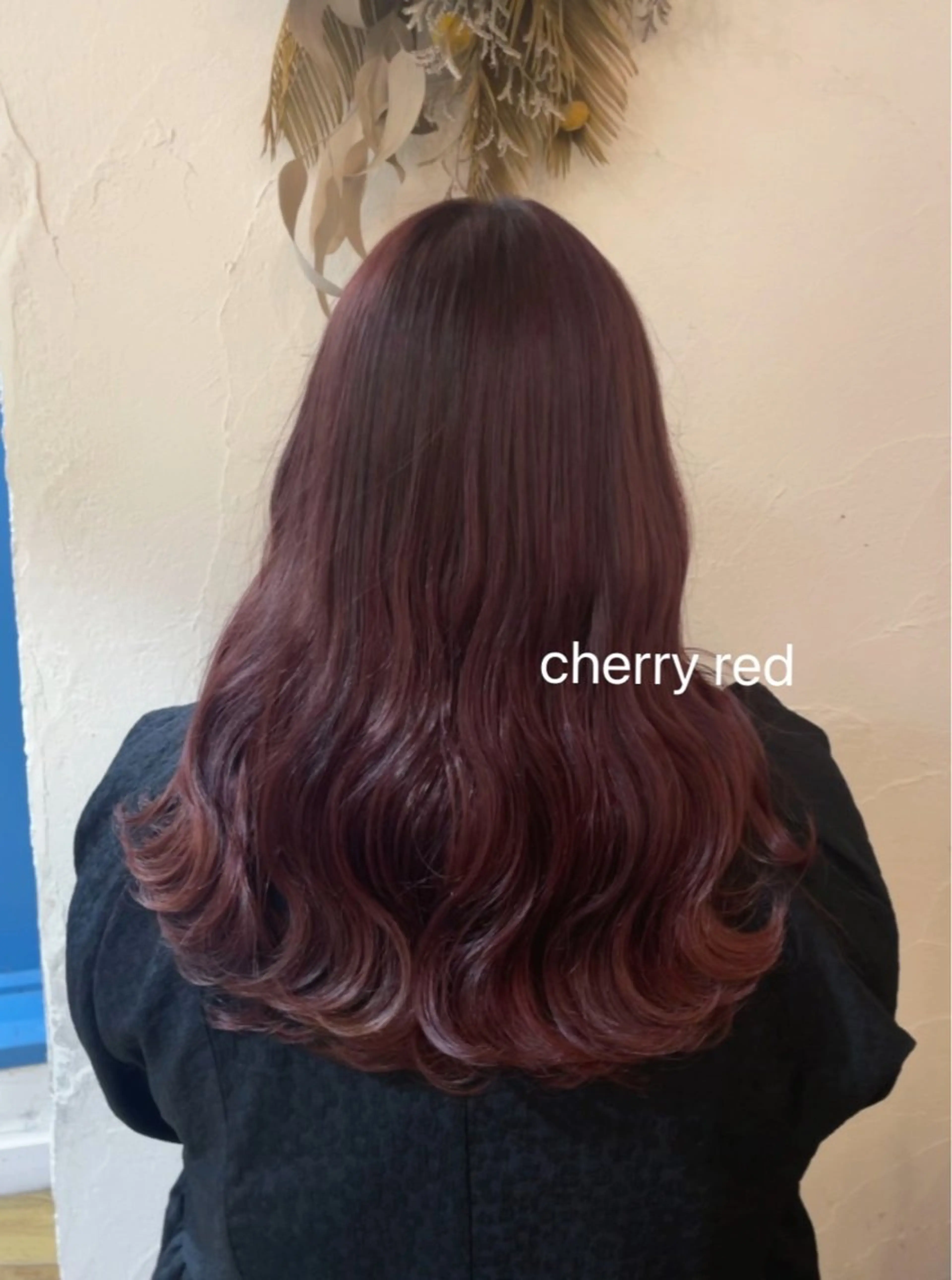 セミロング カラー ヘアアレンジ レッドカラー 加藤あいり／大人 可愛いモテカラー♡のヘアスタイル