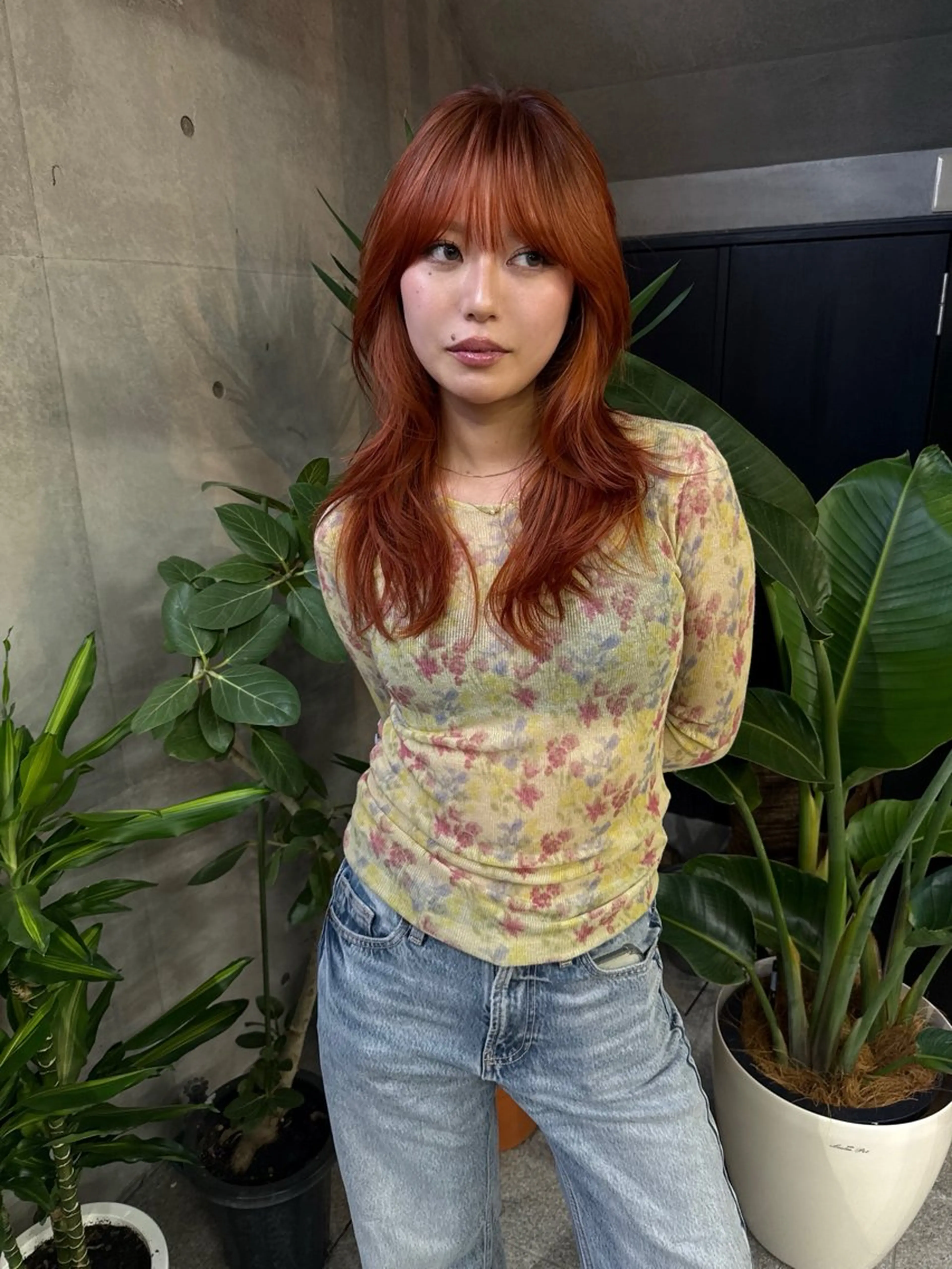 セミロング ラベンダーブラウン ハッシュカット かきあげバング レイヤーカット シャギー カット ヘアカラー レイヤーカット\ウル フ　chinatsuのヘアスタイル