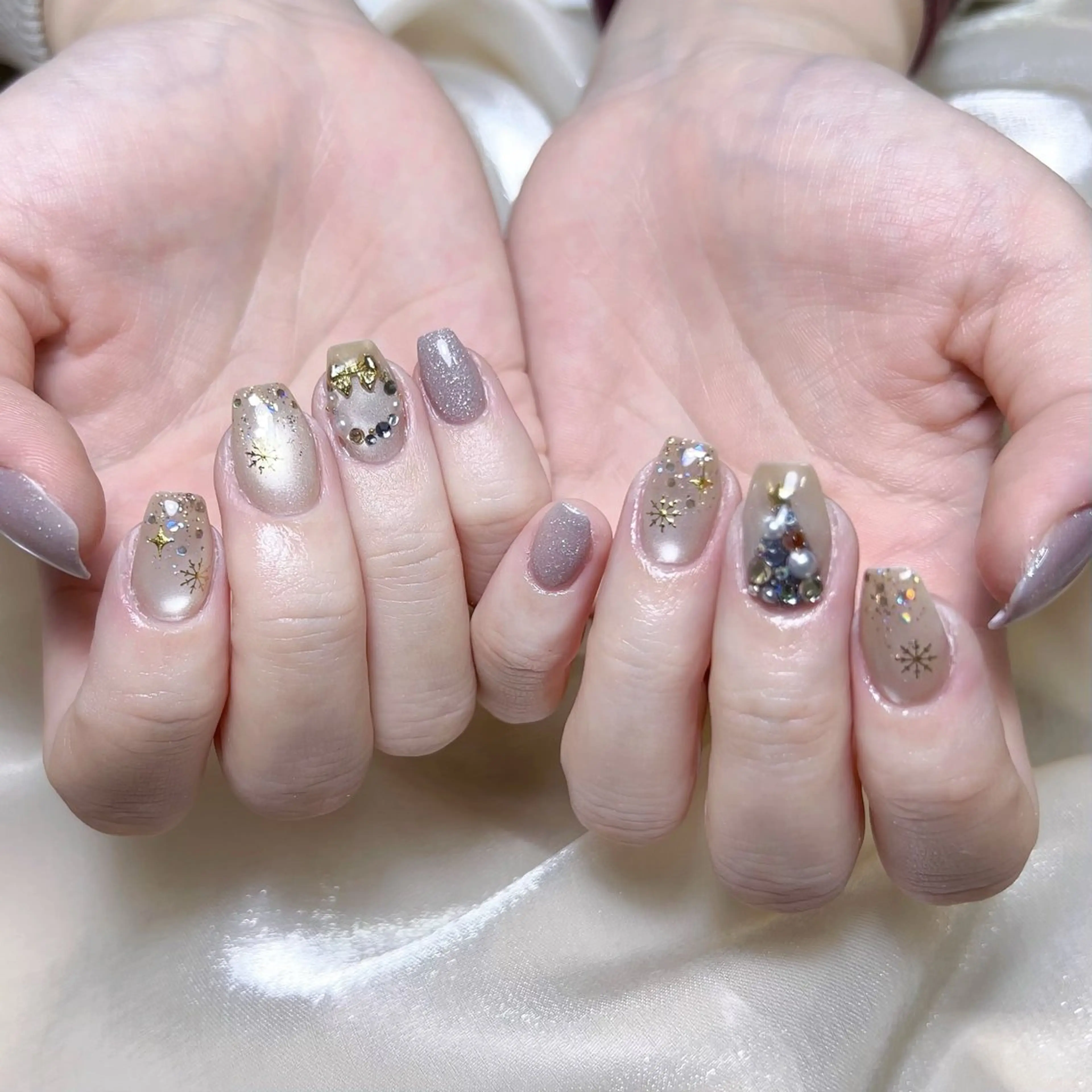 メンズ ネイル メンズ韓国風 アートネイル オーロラネイル ガーリー キラキラネイル ハンドネイル Nail salon 木にいるのネイルデザイン