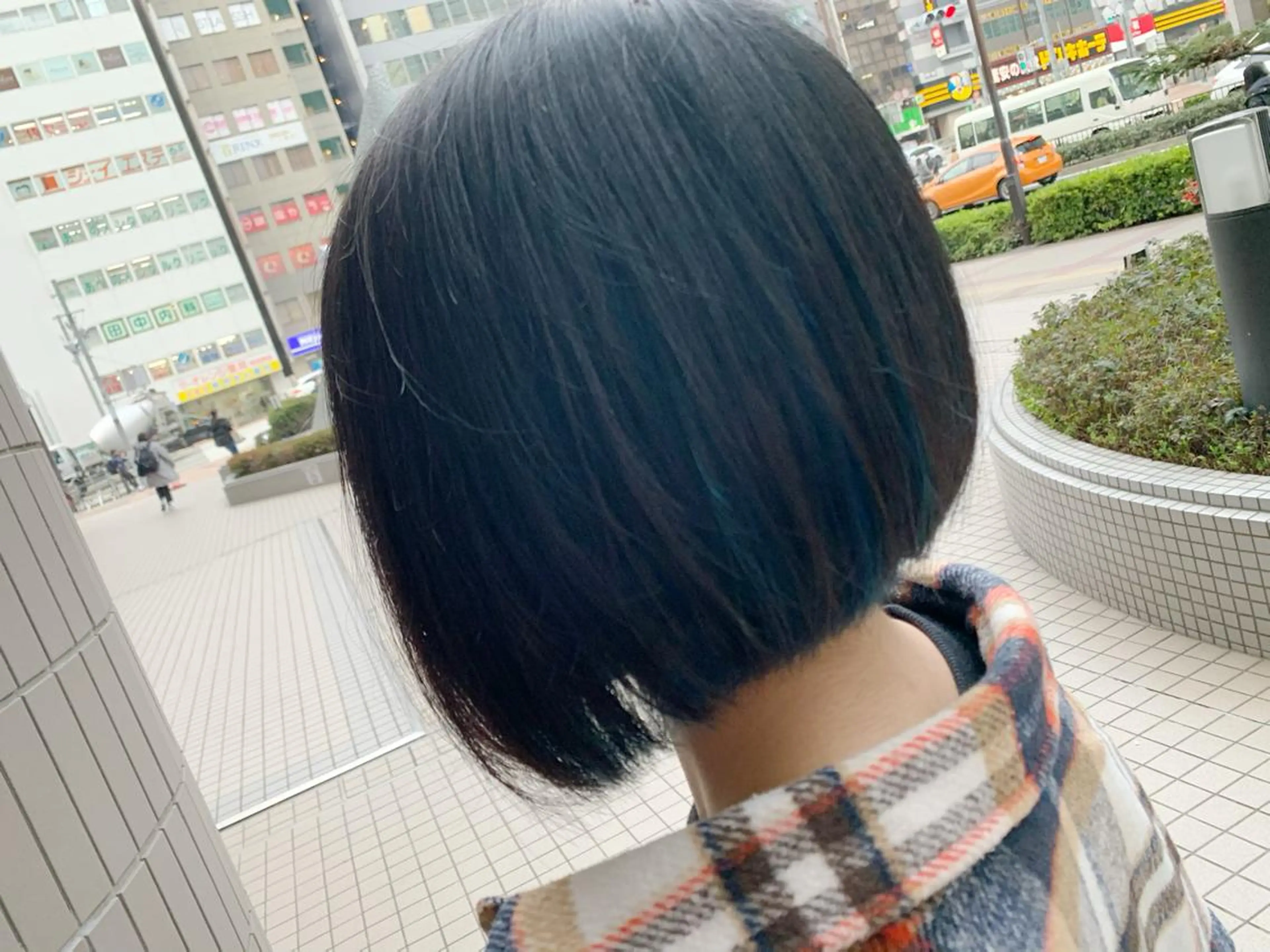 ミディアム カラー ブルーカラー インナーカラー ボブ Zina天王寺 CHIAKIのヘアスタイル