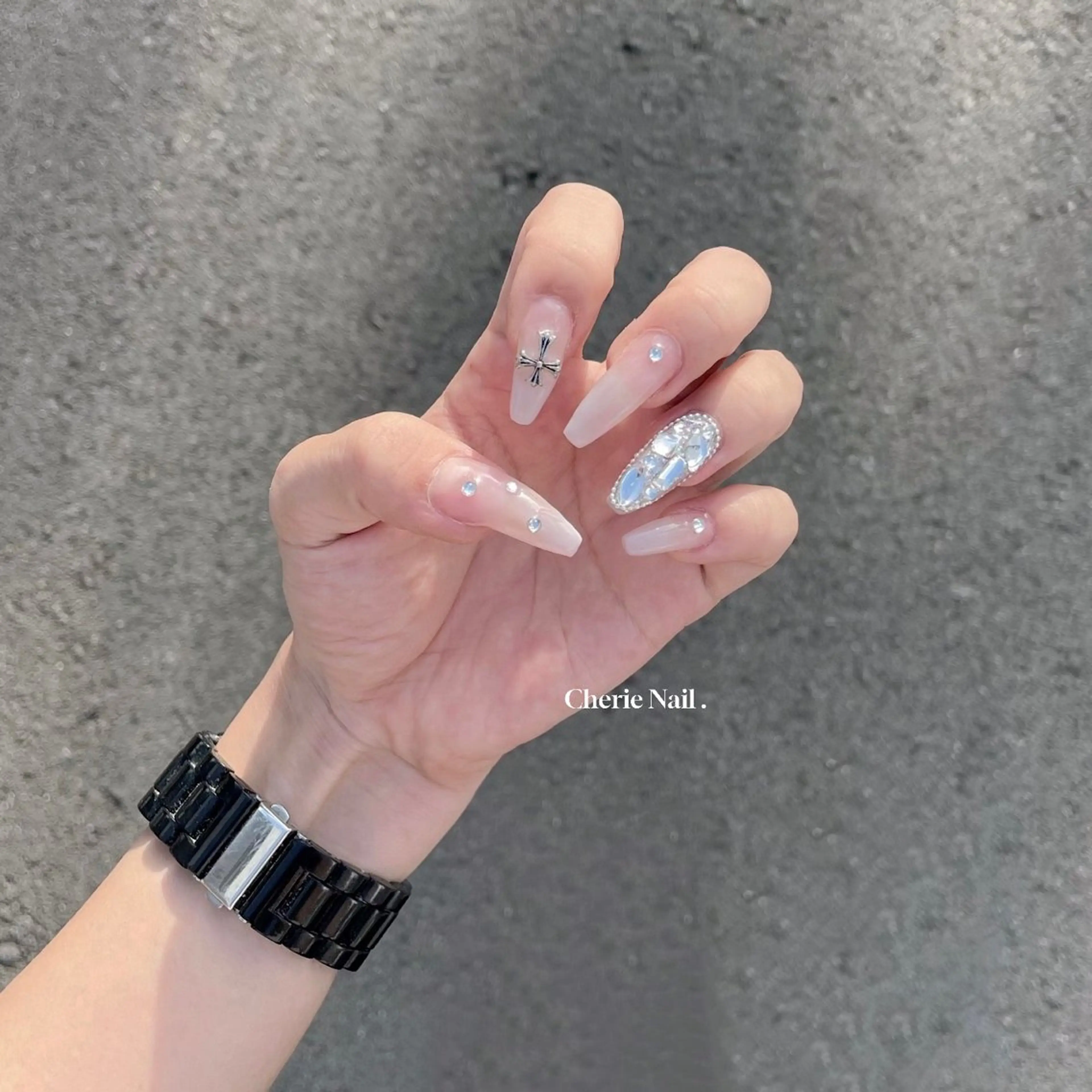 ネイル ワンホンネイル Cherie Nailのネイルデザイン