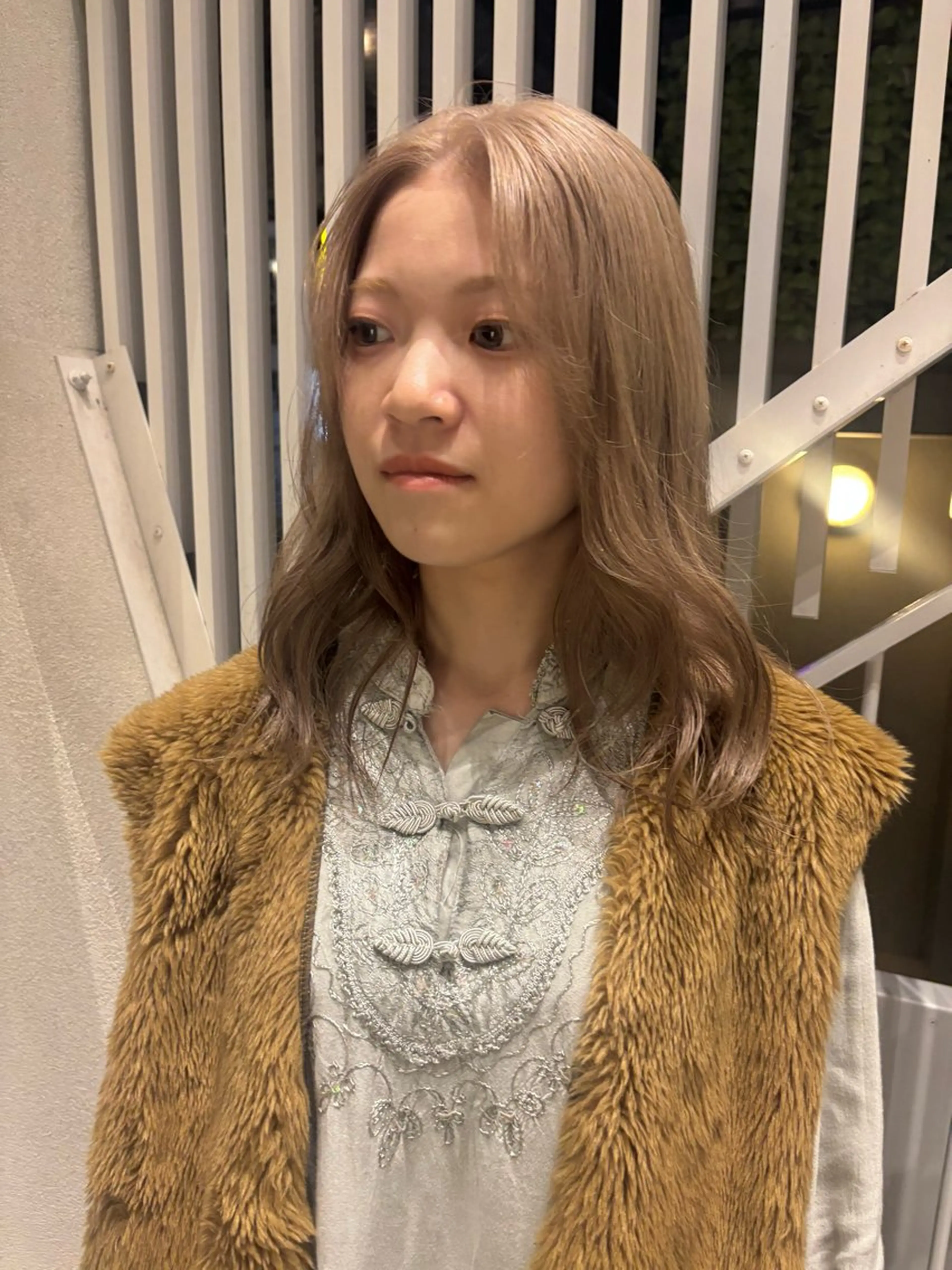 セミロング カラー ヘアカラー トリートメント ヘッドスパ ヘアセット レイヤーボブ🎵 ブリーチ/りりのヘアスタイル