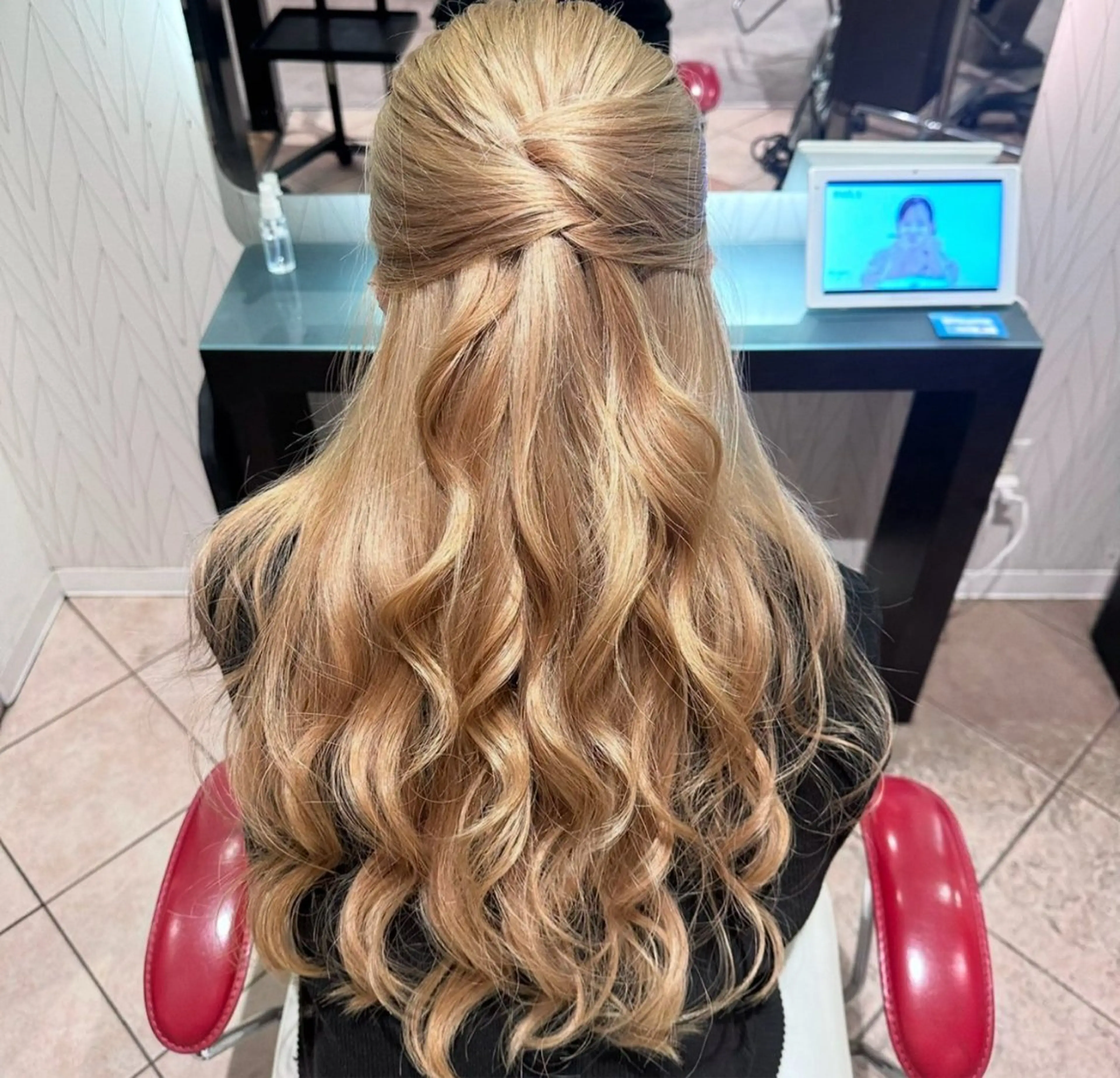 ロング ヘアアレンジ ヘアセット 🎀ヘアアレンジ 🎀ななみのヘアスタイル
