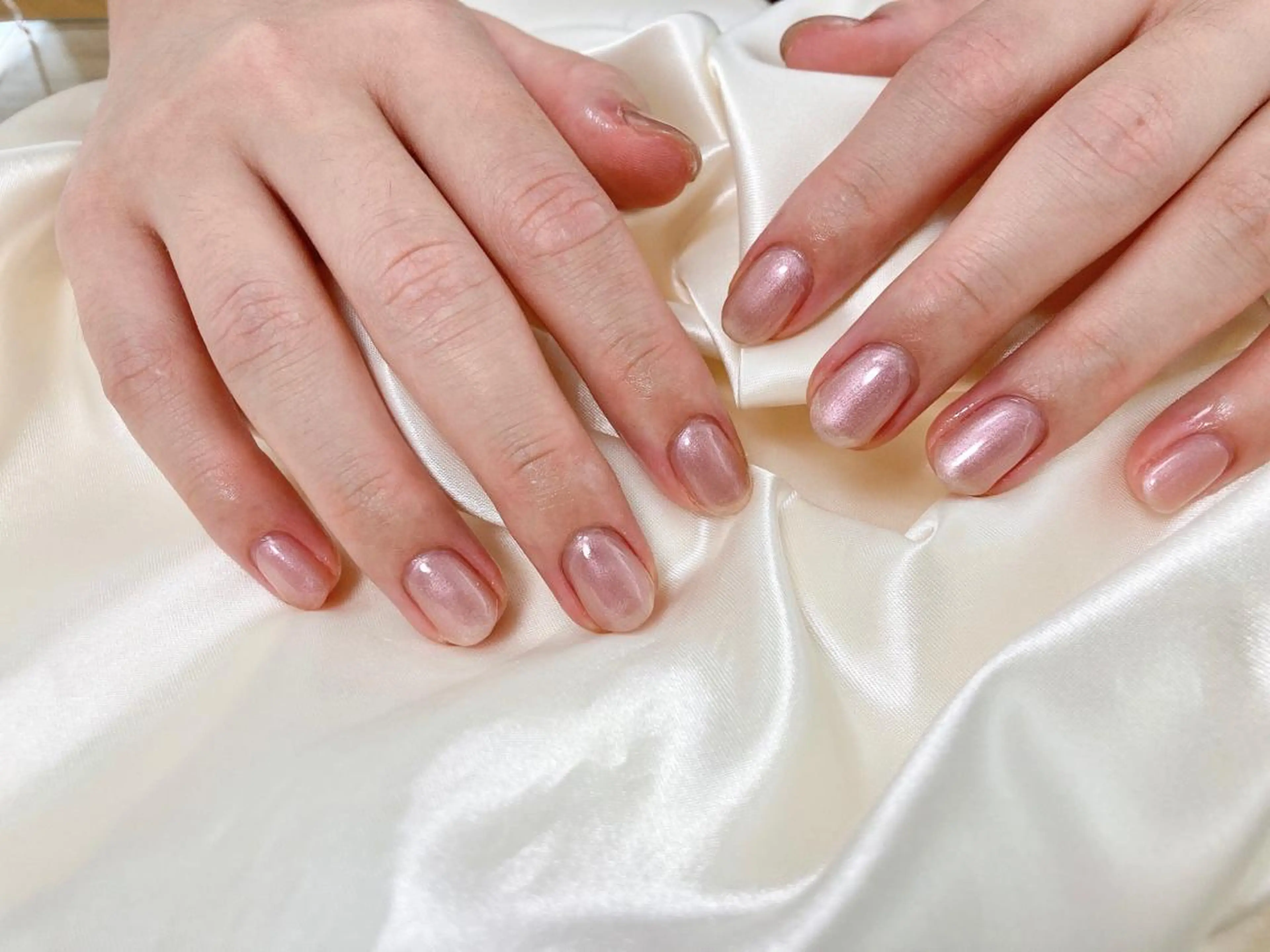 ネイル オフィスネイル ハンドネイル mogunail &blowのネイルデザイン