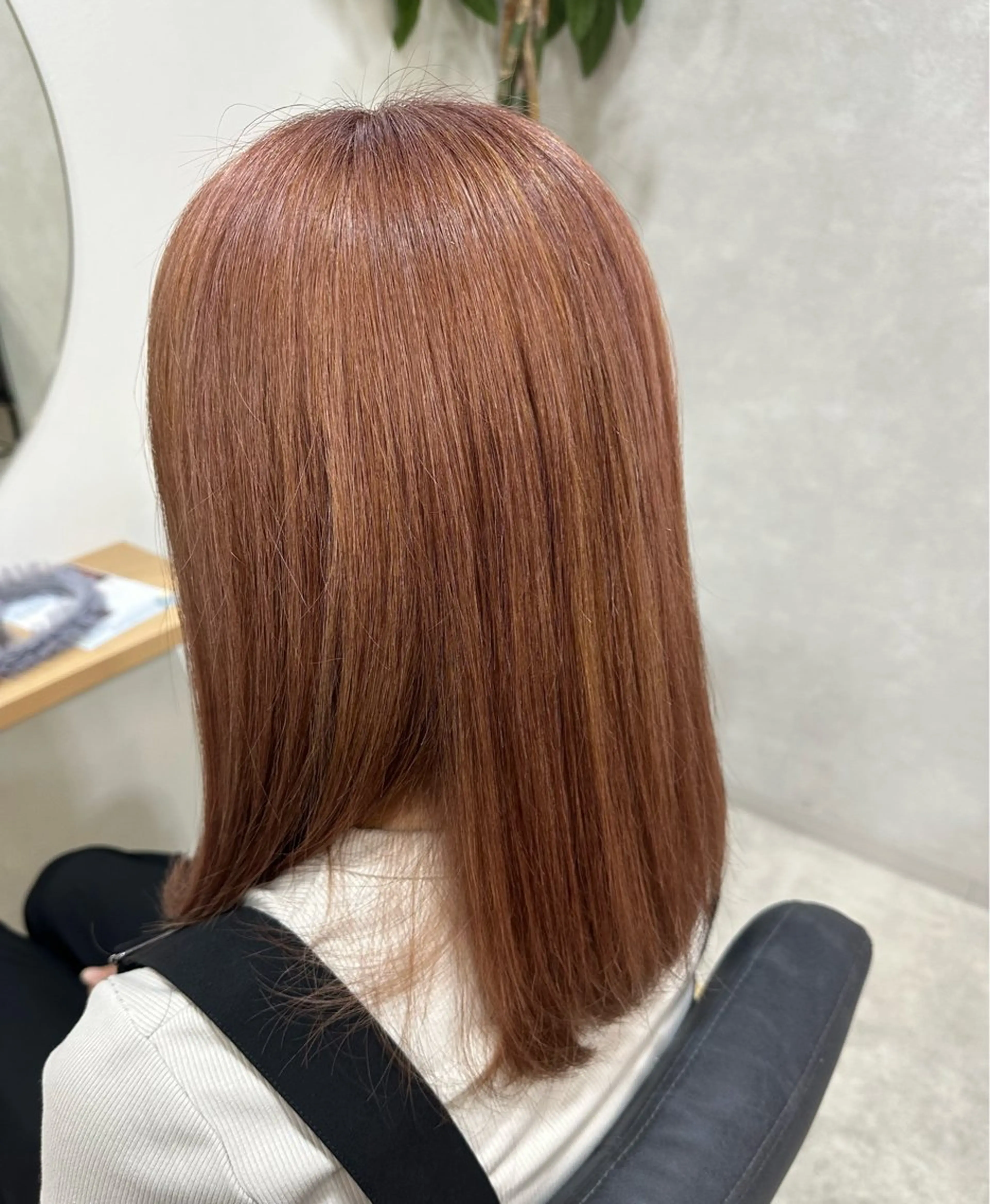 ミディアム ヘアカラー ちかまつ かずやのヘアスタイル