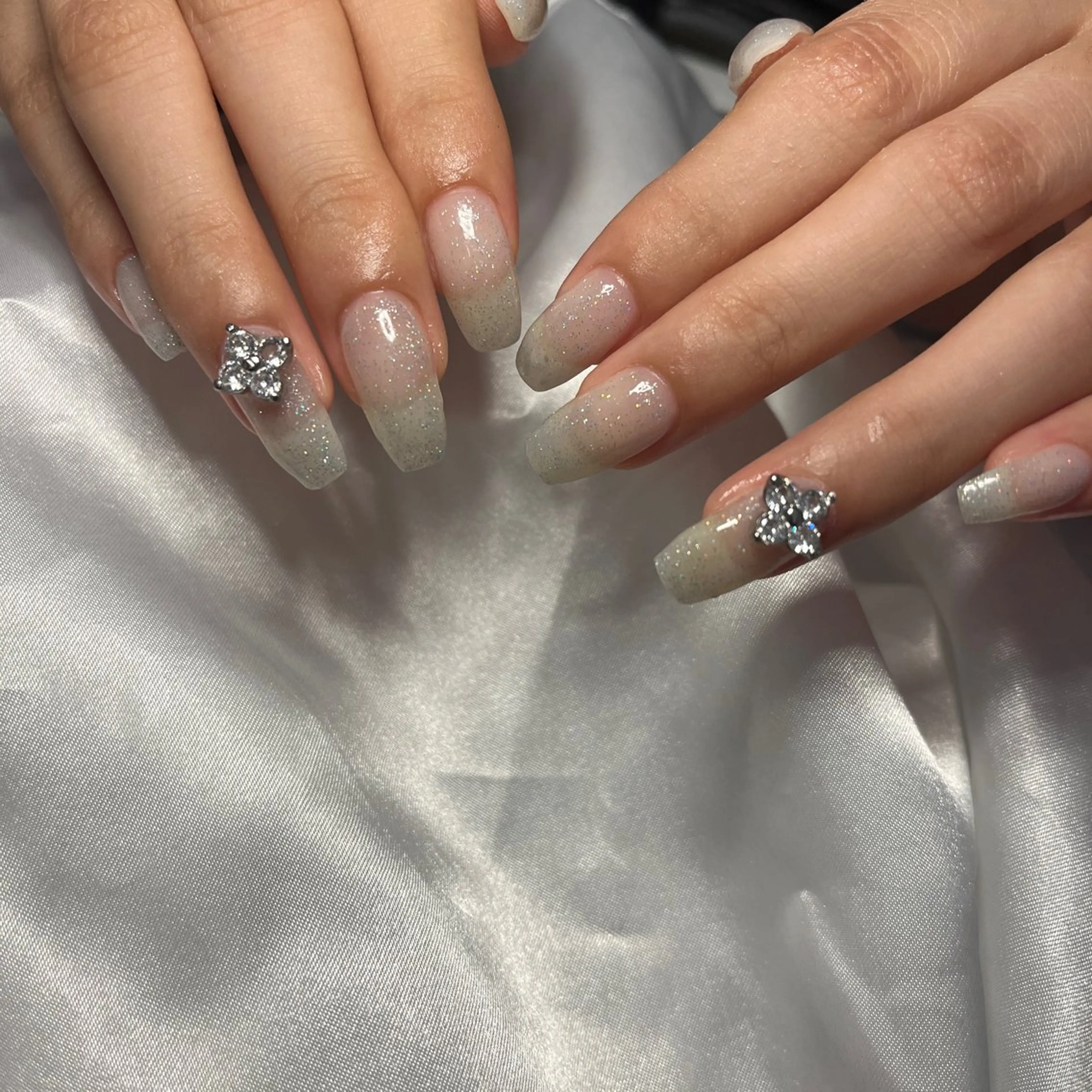 ネイル ジェルネイル ワンカラーネイル パラジェル 冬ネイル ハンドネイル nail slow.のネイルデザイン