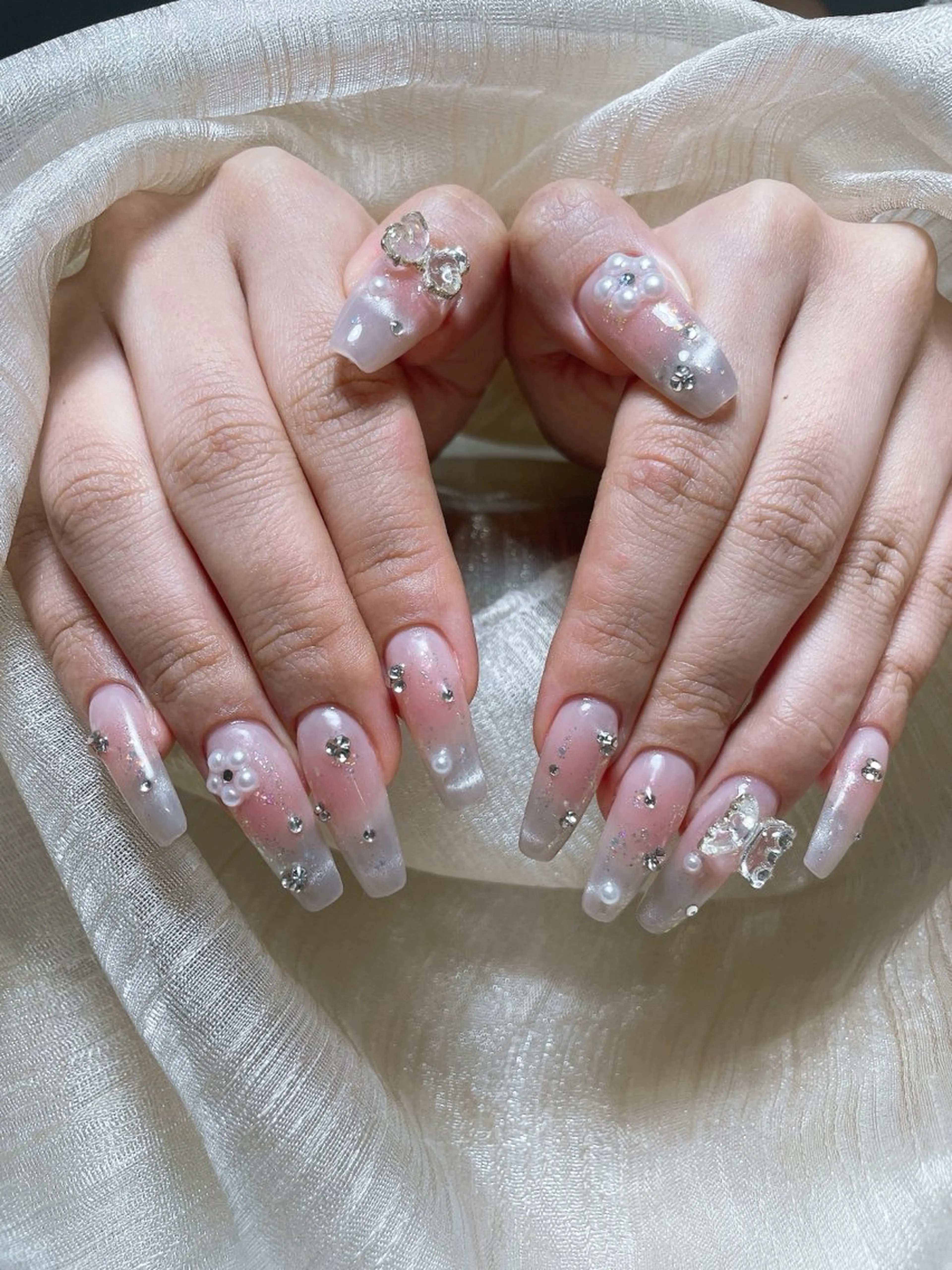 ネイル ハンドネイル ハンドケア モナ& あきのネイルデザイン