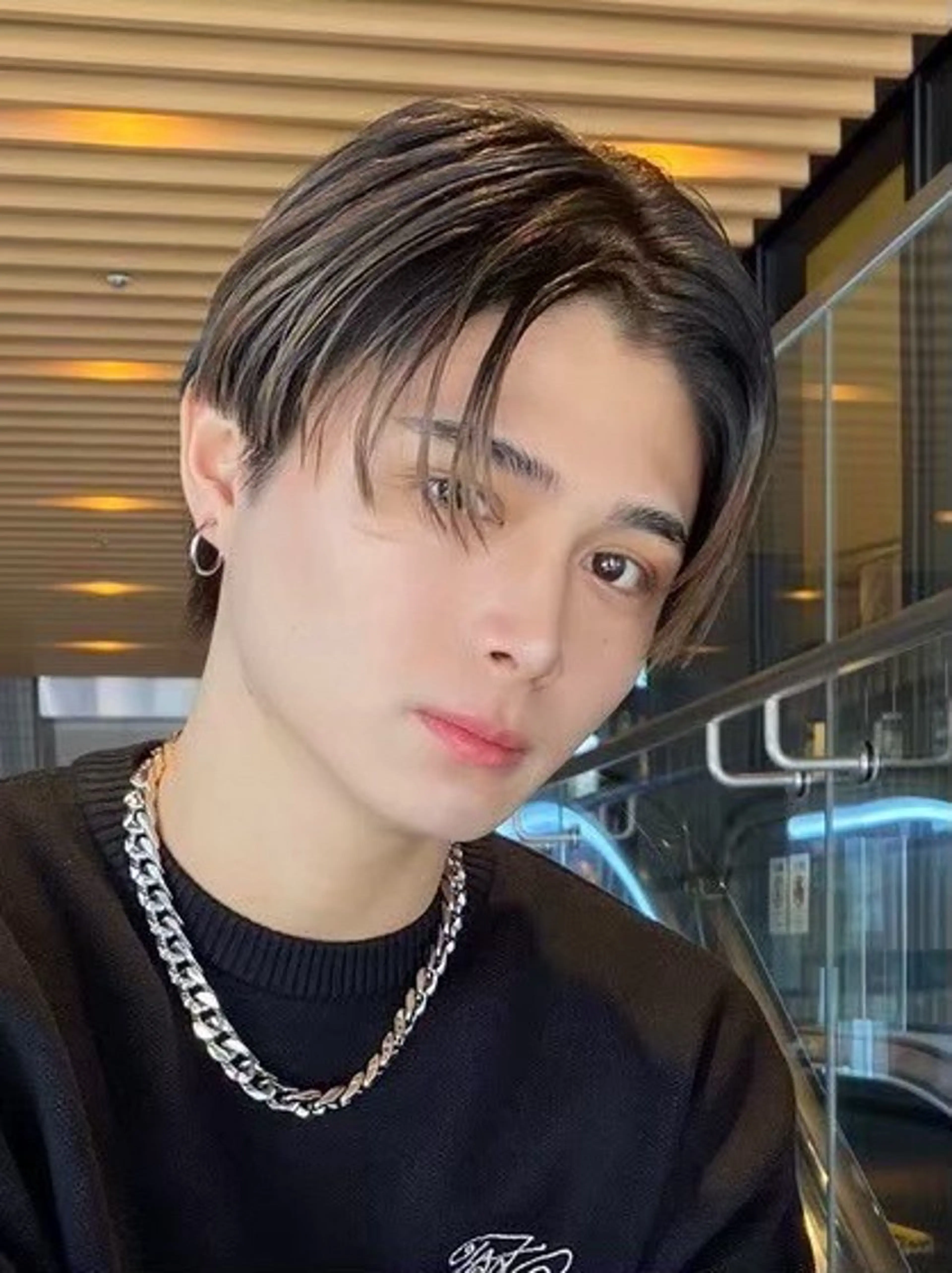 メンズ カット パーマ 🚨メンズ曲がる 縮毛矯正りおん🚨のヘアスタイル