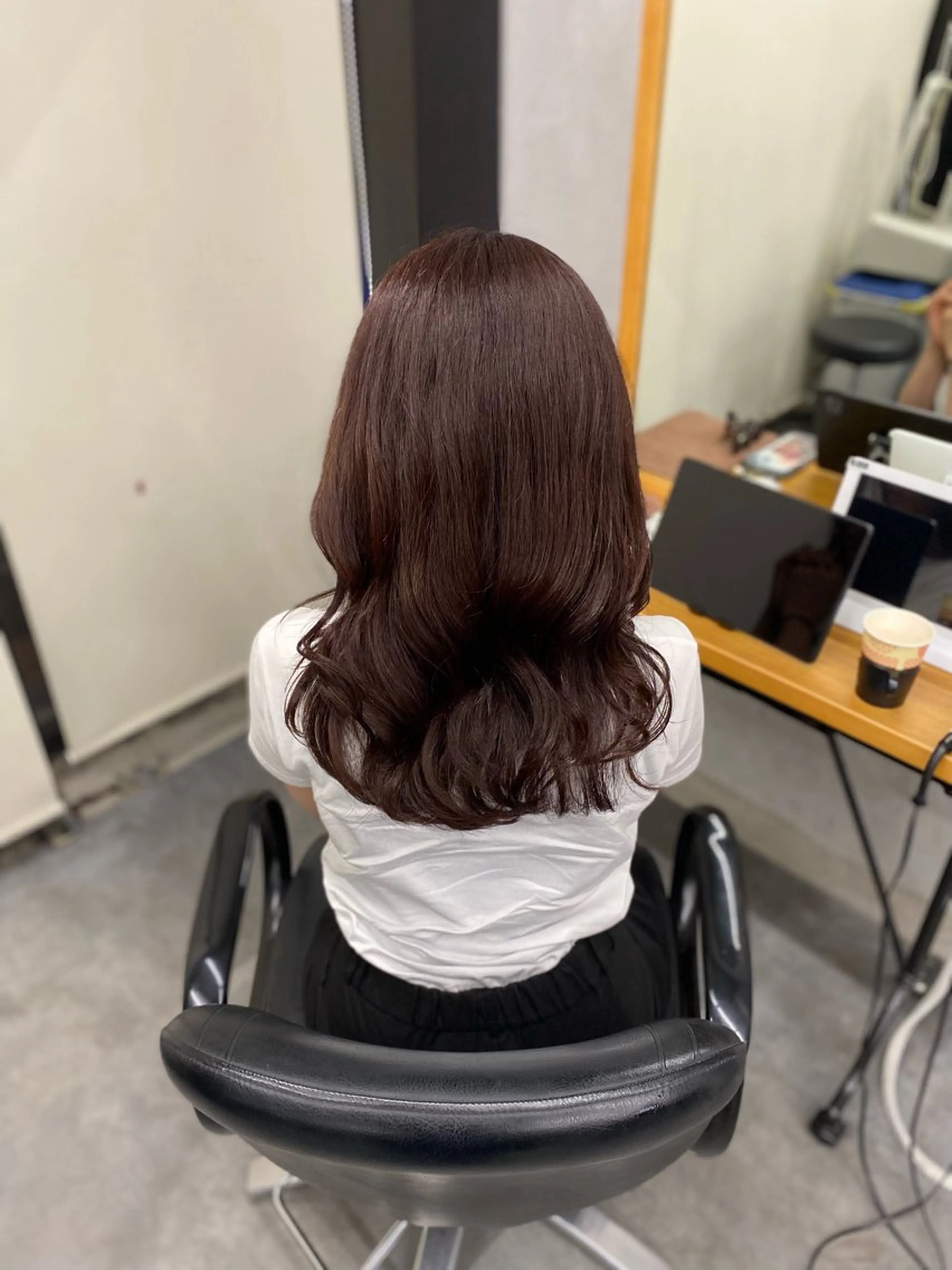 ロング 菅 凜のヘアスタイル