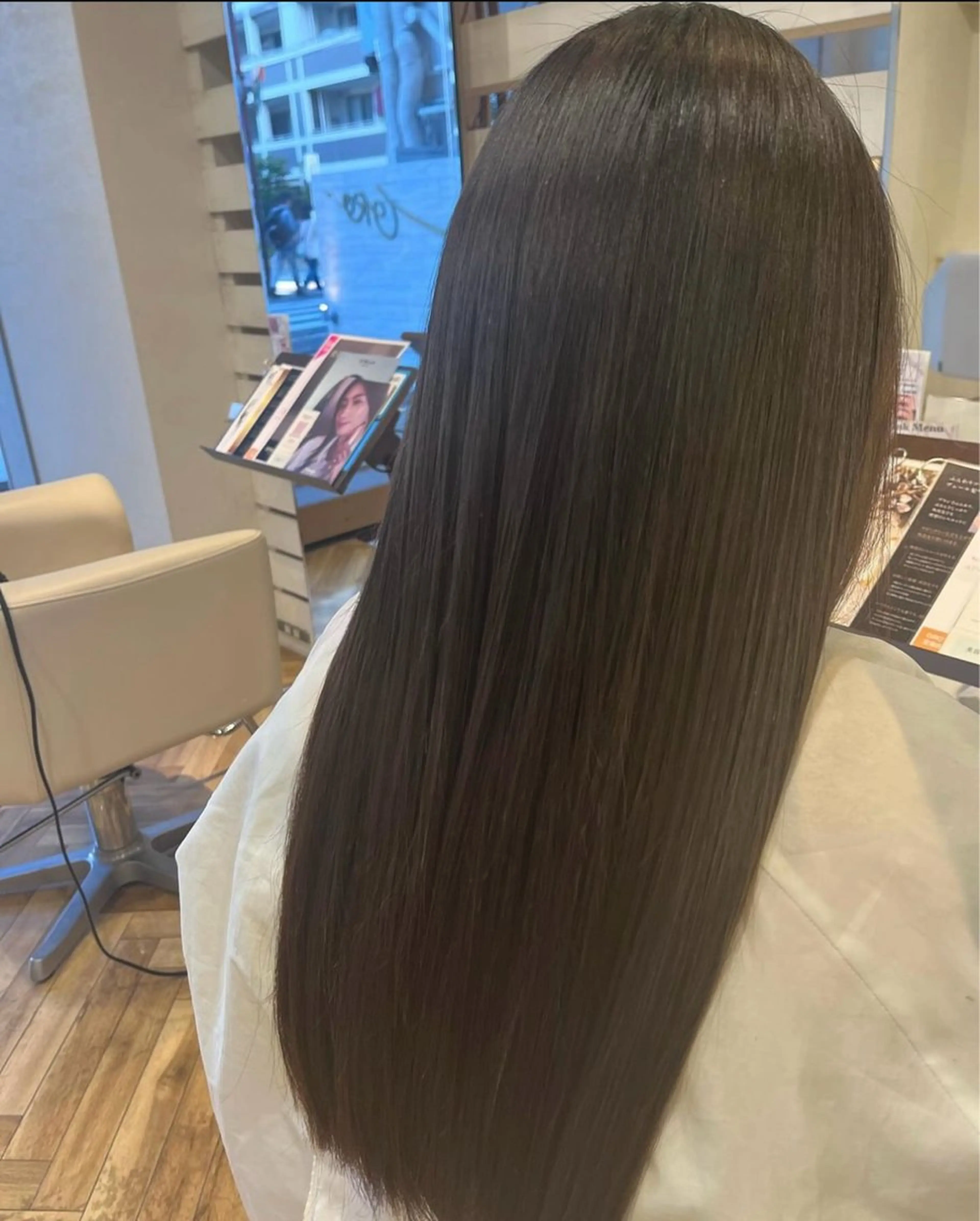 【クセが気になる方へ】Premium艶髪ストレート（縮毛矯正）+カット ¥ 12000の写真