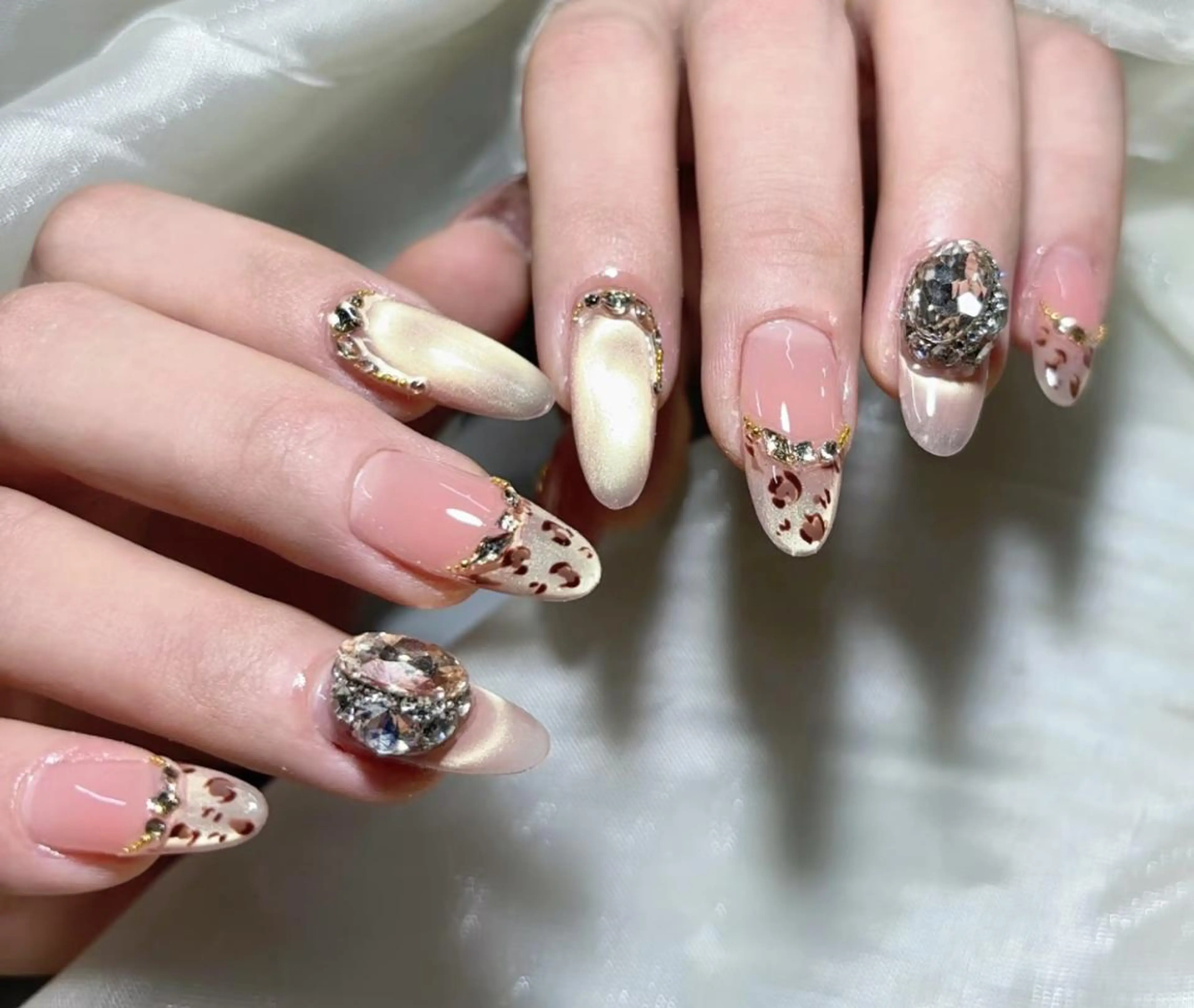 ネイル ハンドネイル 🎀 KiKi_nailのネイルデザイン