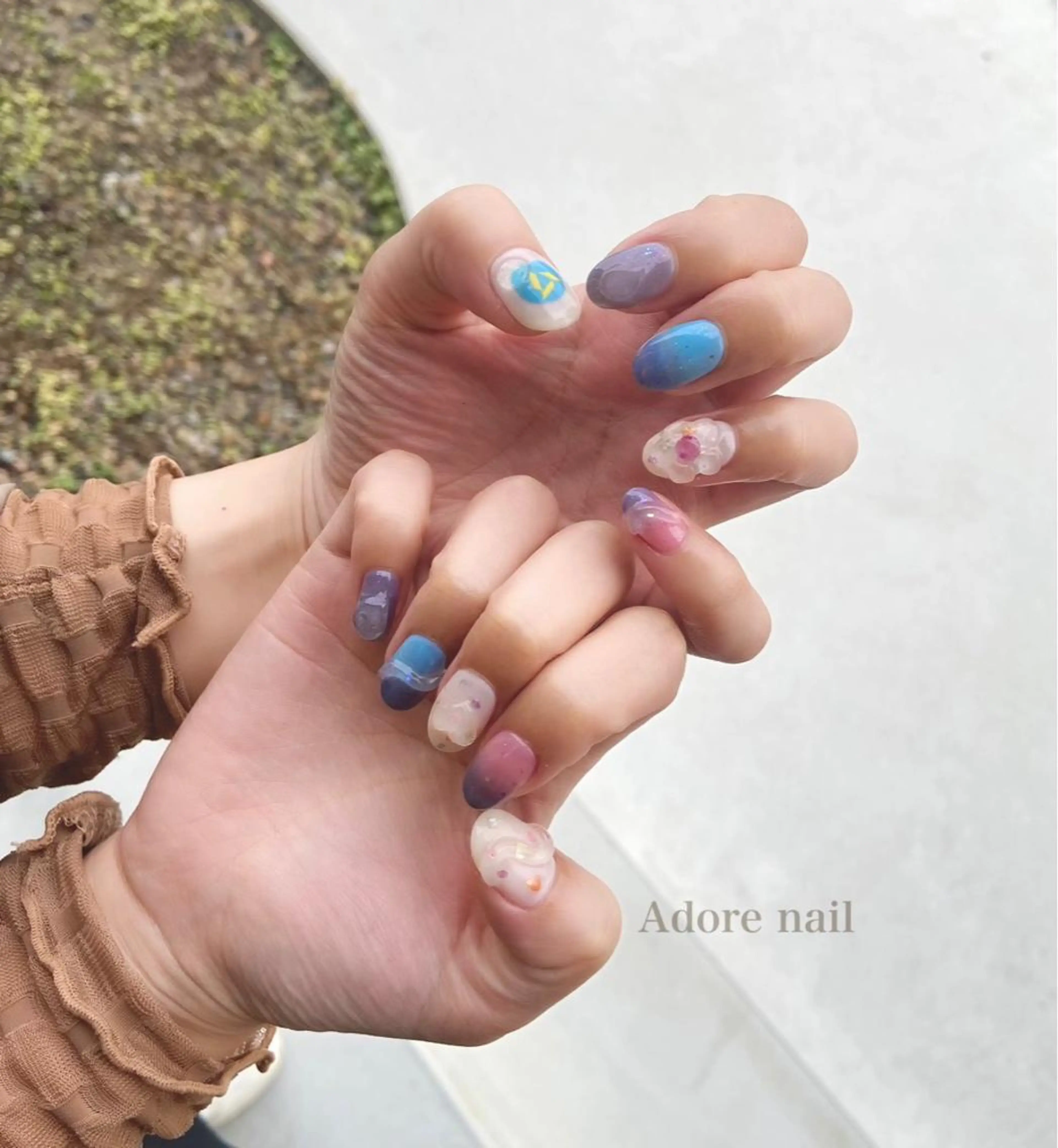 カラー パーマ ネイル マツエク・マツパ テラコッタ 成人式 クリアネイル 成人式 ミラーネイル Adore nailのネイルデザイン