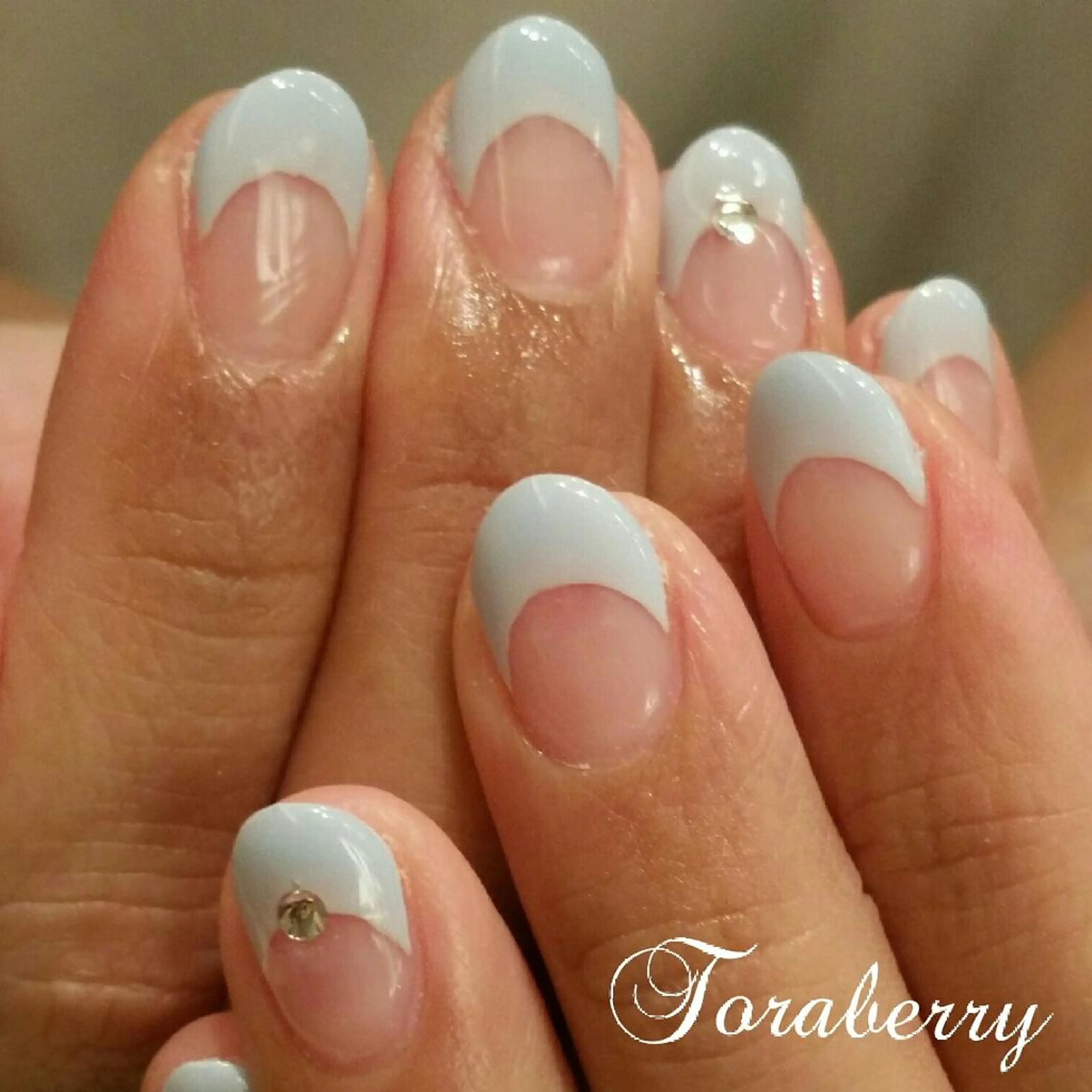 ネイル フレンチネイル ハンドネイル ネイリスト なつみのネイルデザイン