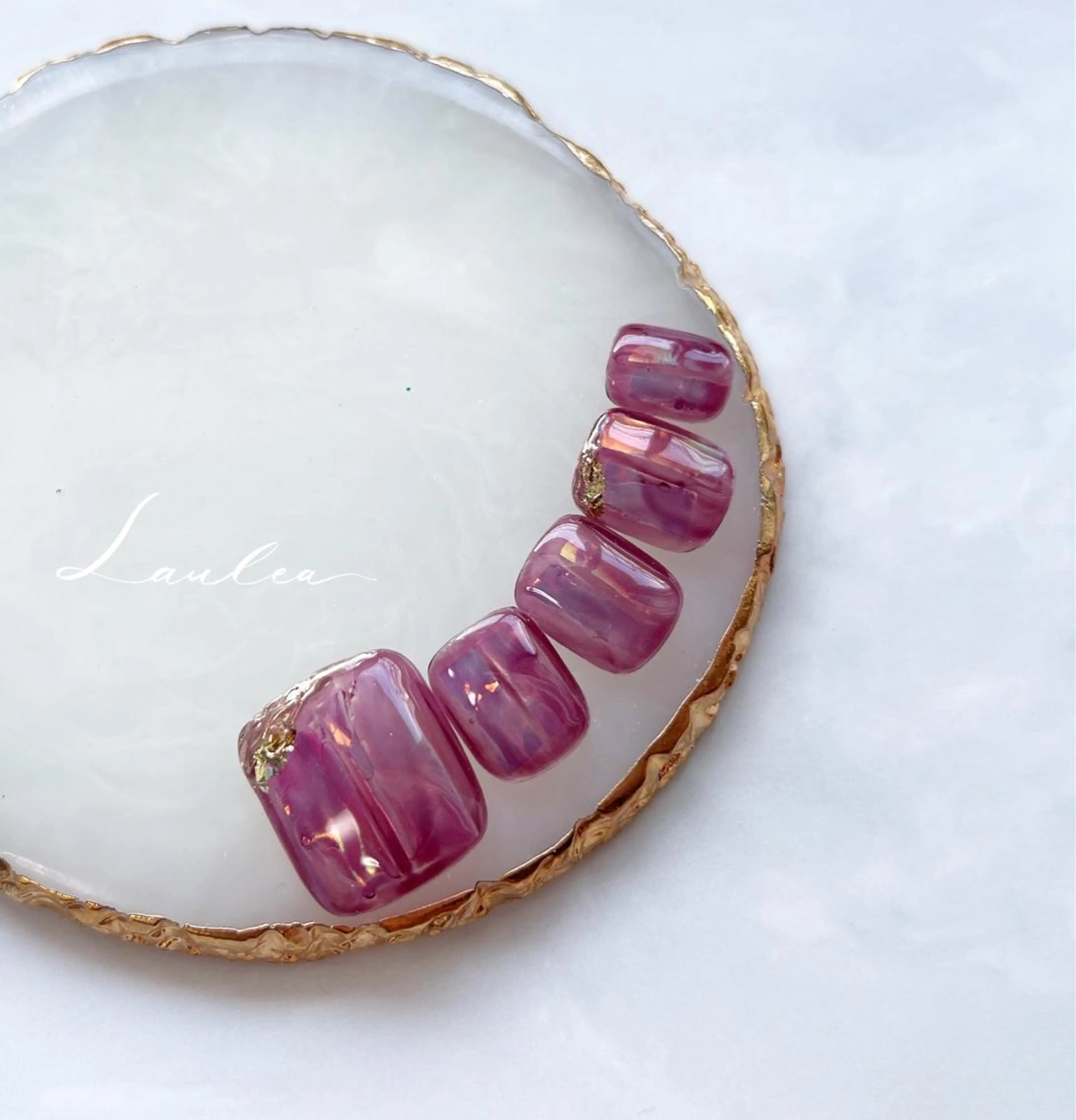 ネイル オーロラネイル フットネイル ミラーネイル ニュアンスネイル 夏ネイル nail salon Lauleaのネイルデザイン