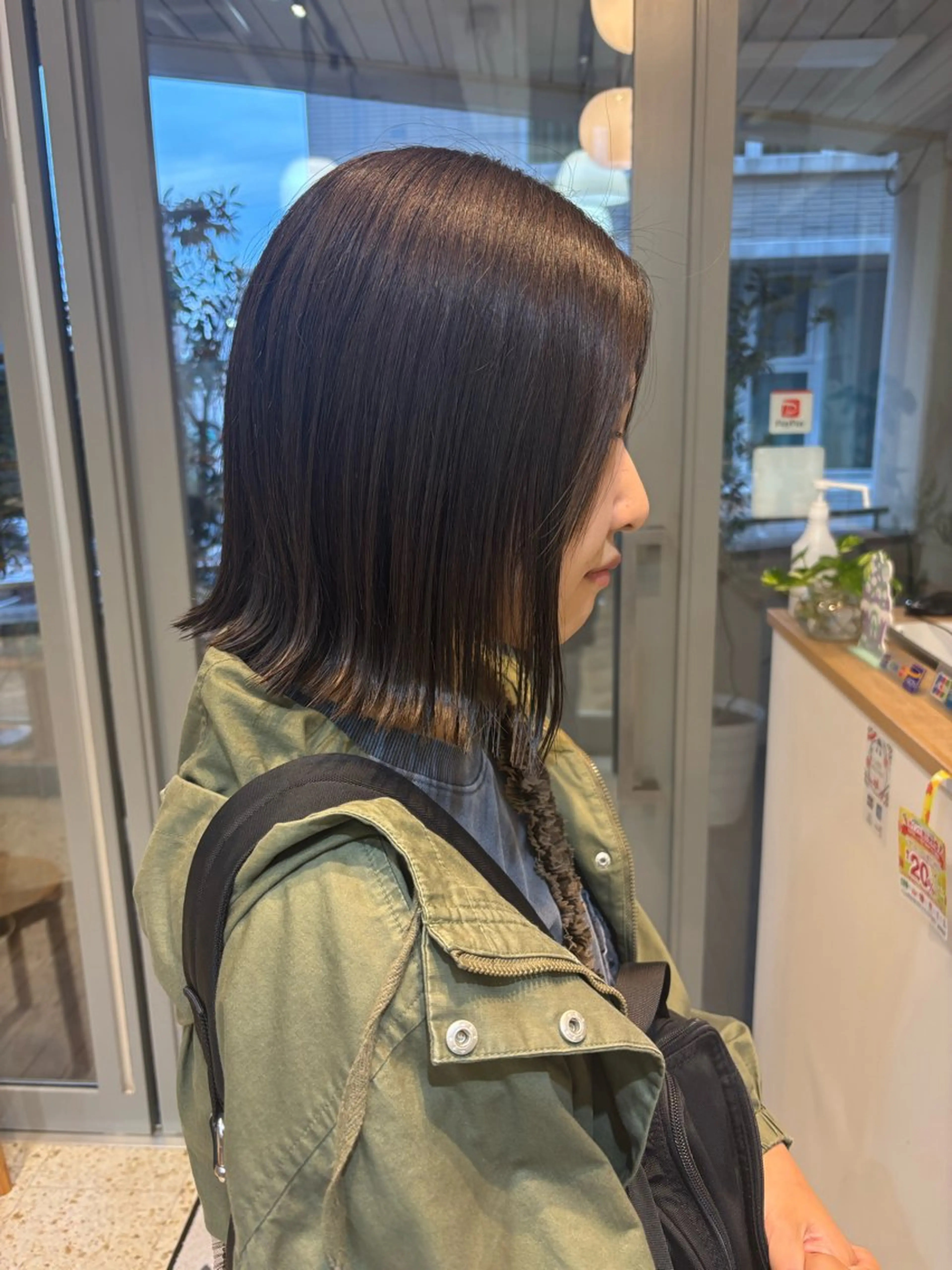 ミディアム カット 縮毛矯正 フローレン KANAKOのヘアスタイル