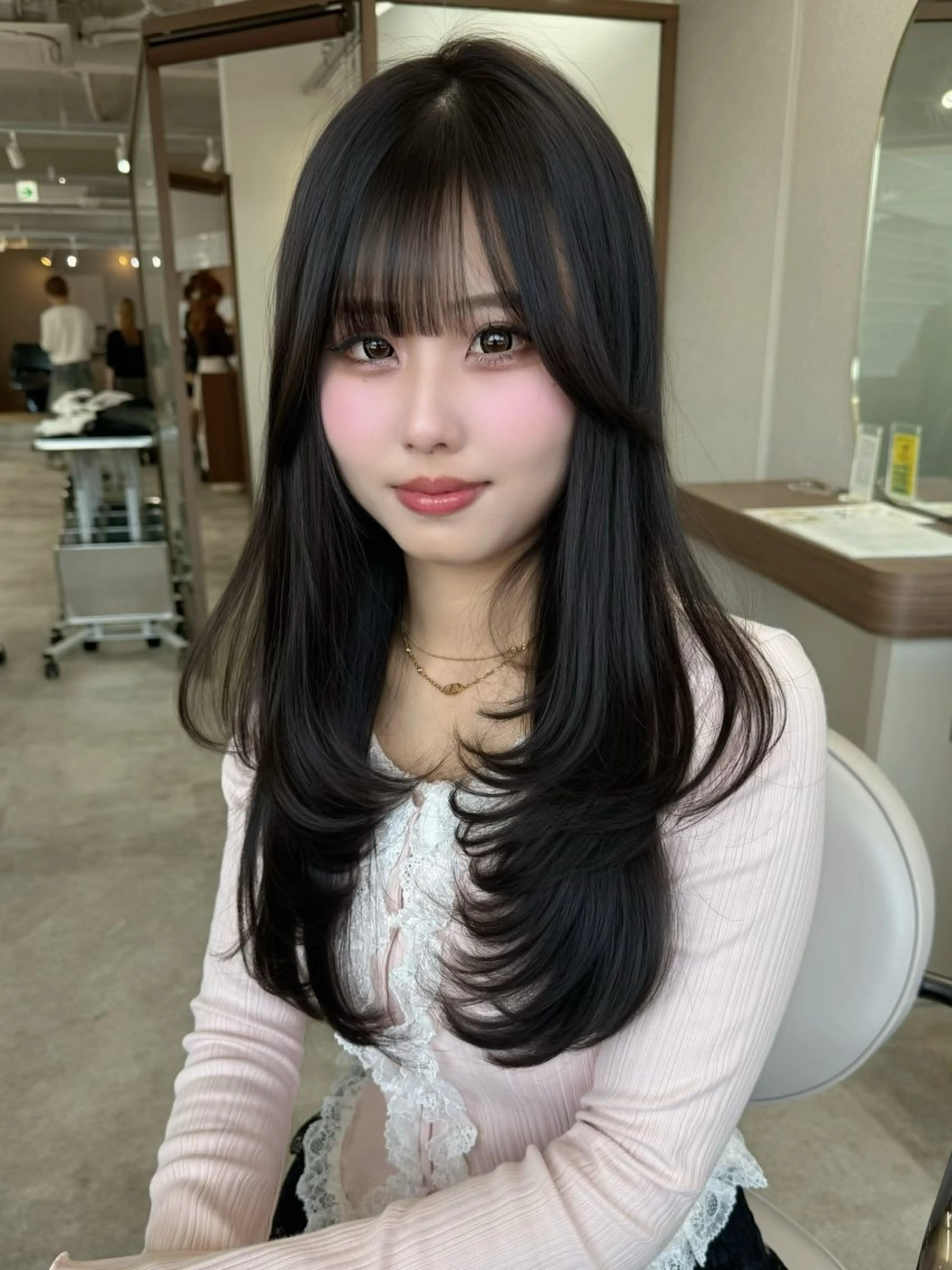 ロング カラー 韓国風ヘア レイヤーカット カット ヘアカラー トリートメント レイヤーカット /顔周り/和奏︎♪のヘアスタイル