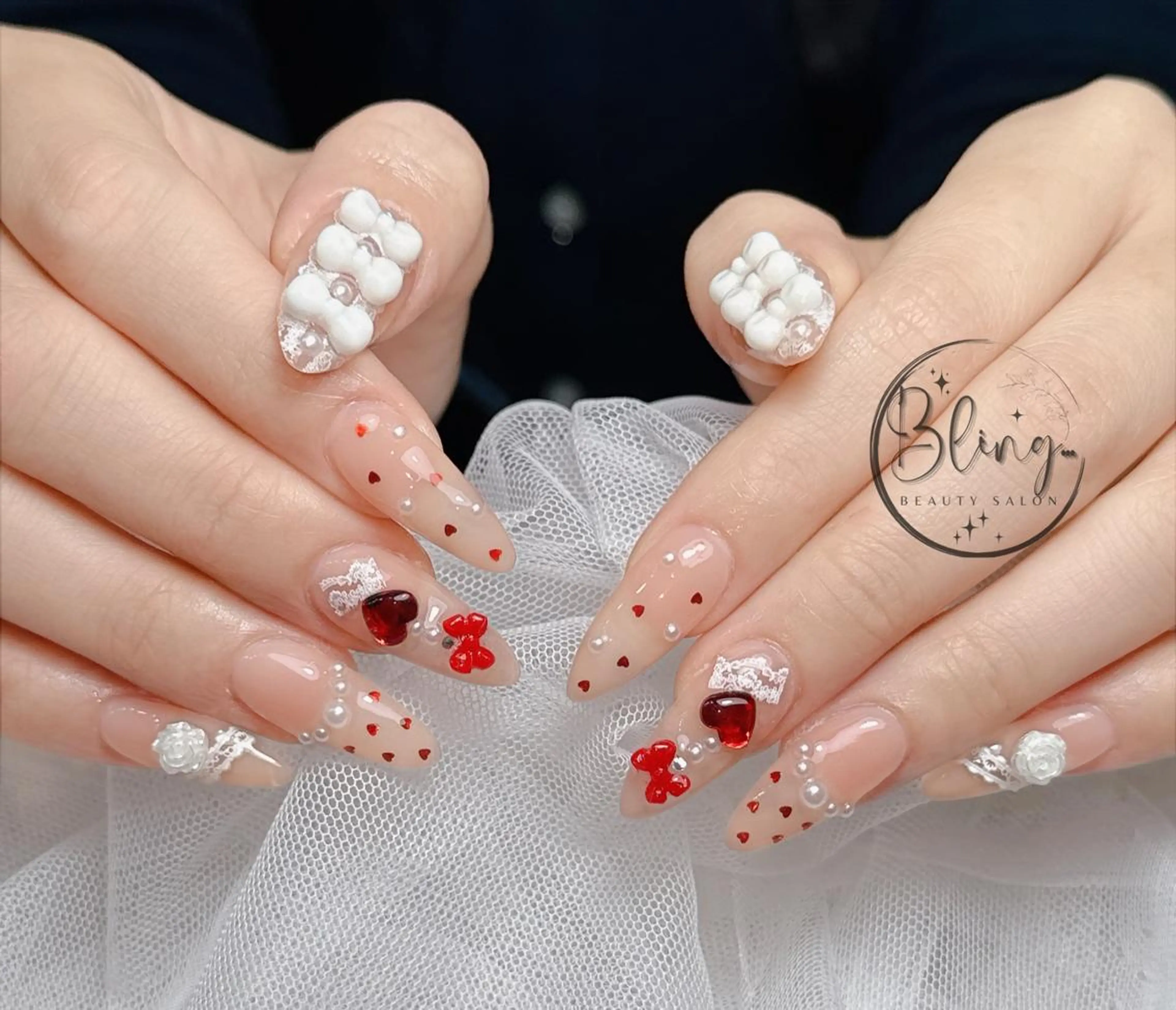 ロング 韓国風ヘア ハンドネイル Bling Salonのネイルデザイン