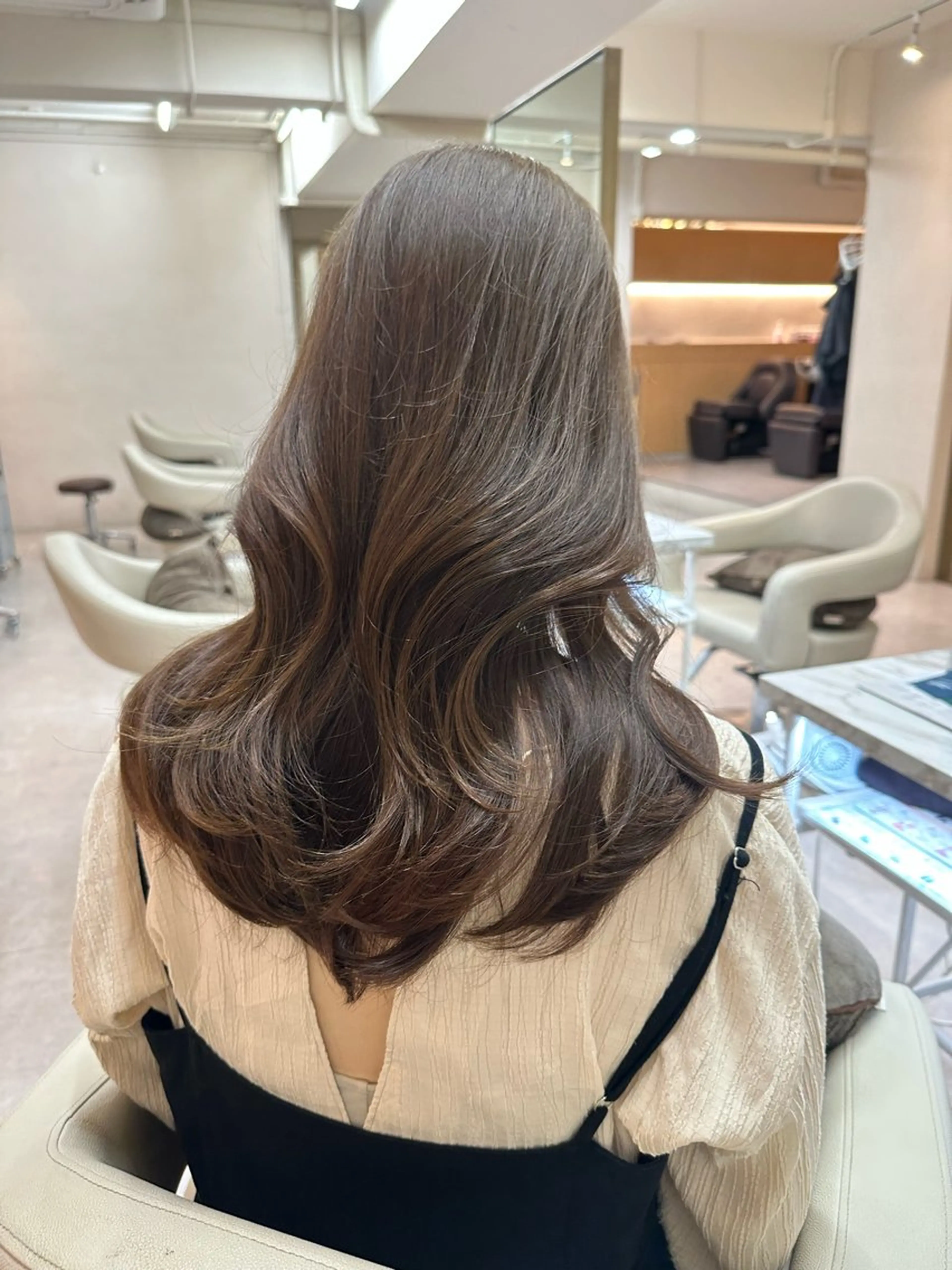 セミロング カラー ベージュカラー 韓国ヘア🦢🖤 Sayumiのヘアスタイル